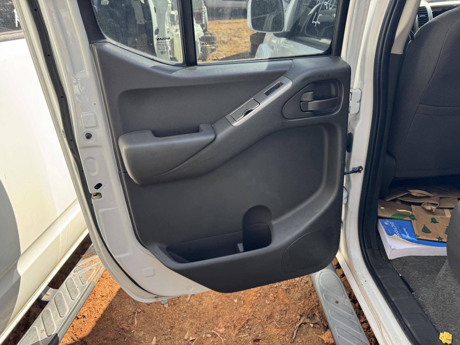 View Auto part Door Trim NISSAN NAVARA 2010