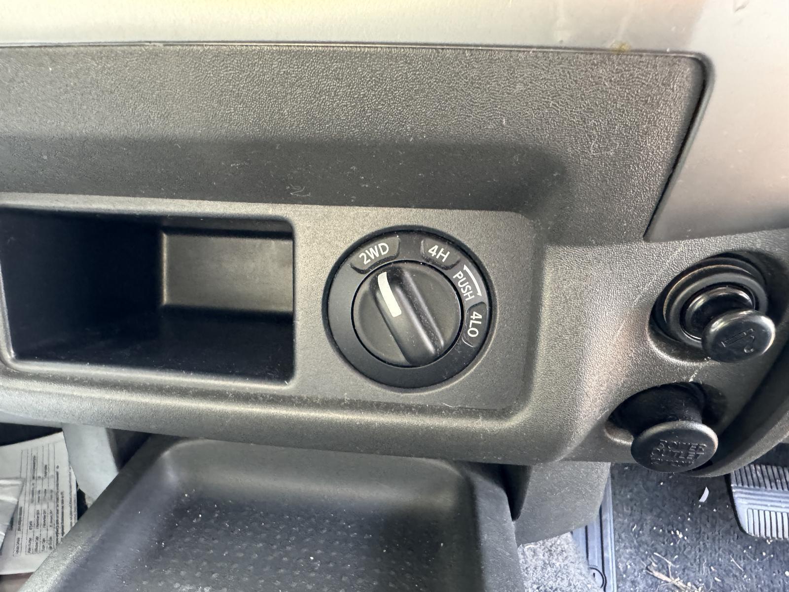View Auto part Misc Switch/Relay NISSAN NAVARA 2010