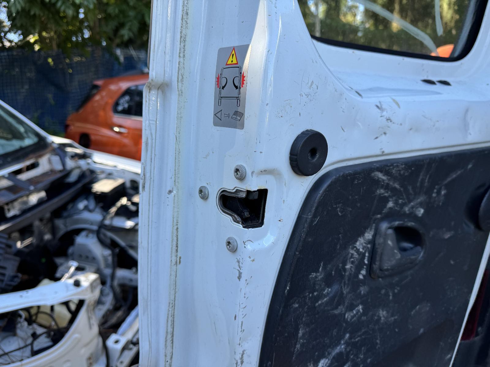 View Auto part Door/Boot/Gate Lock RENAULT TRAFIC 2016