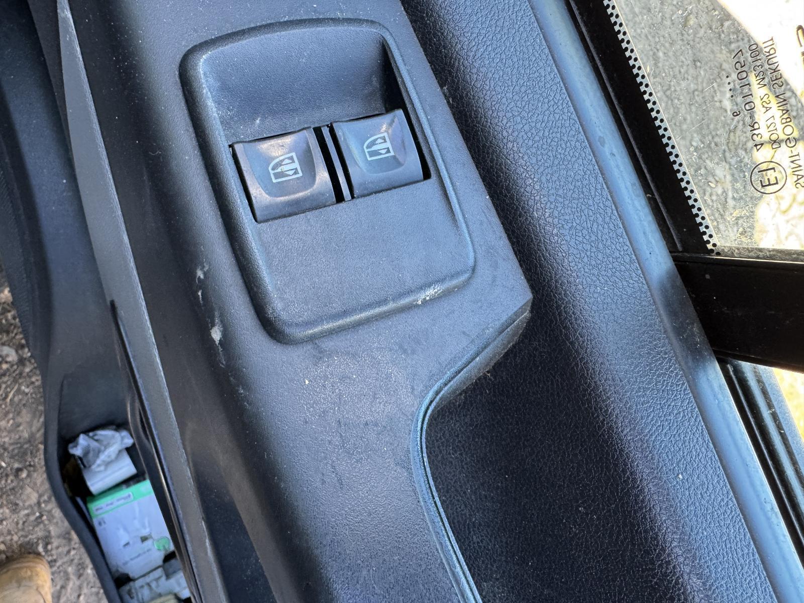 View Auto part Pwr Dr Wind Switch RENAULT TRAFIC 2016