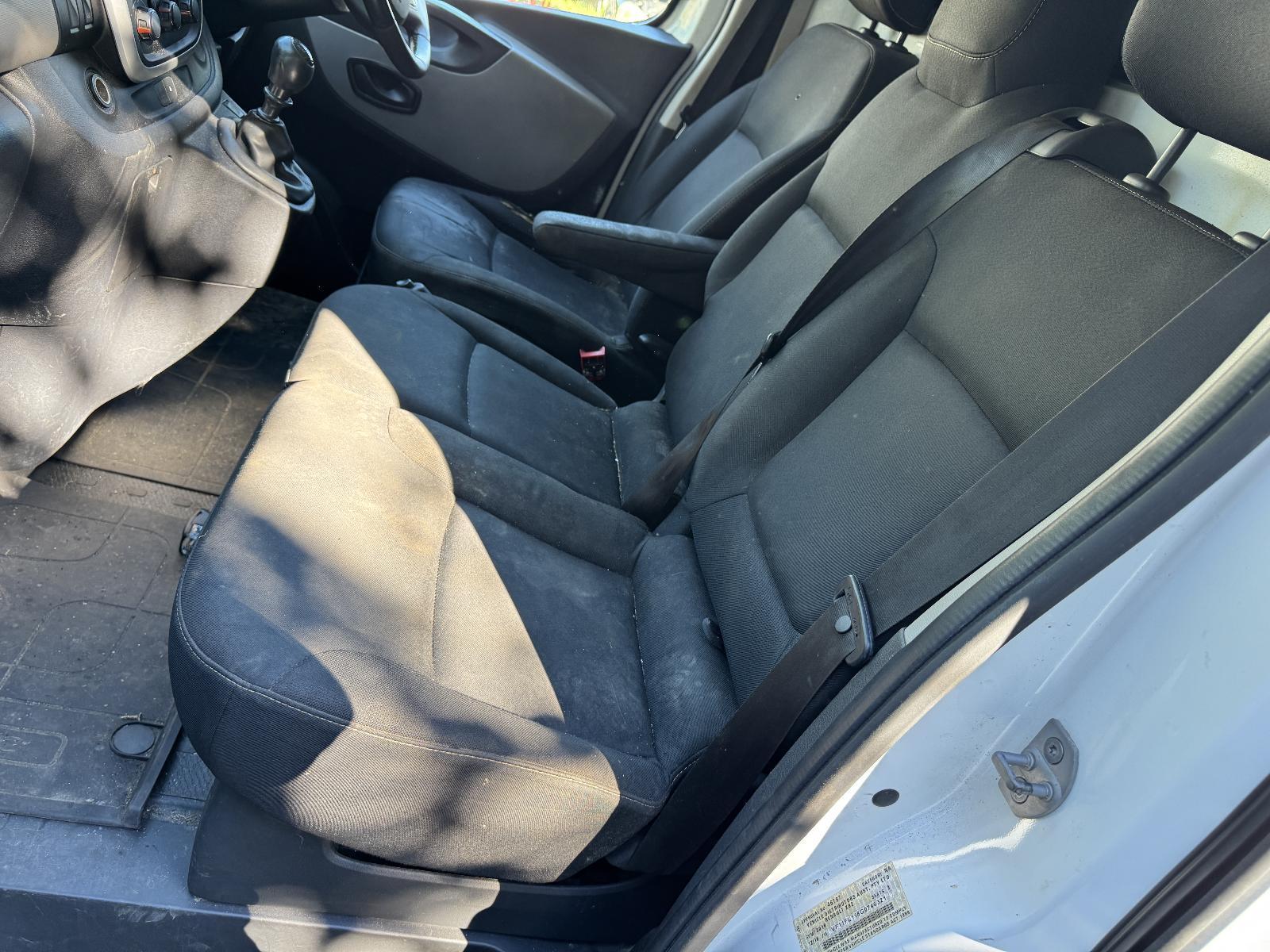 View Auto part Front Seat RENAULT TRAFIC 2016