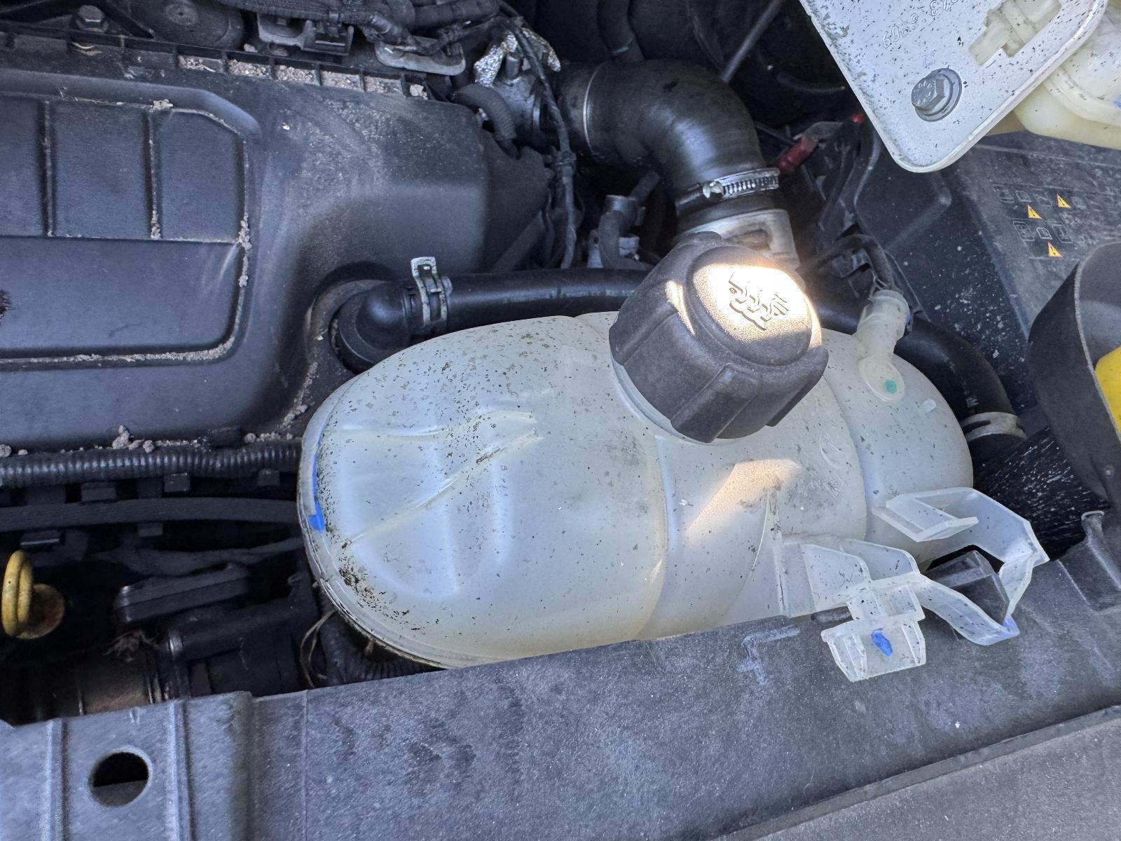 View Auto part Overflow Bottle RENAULT TRAFIC 2016