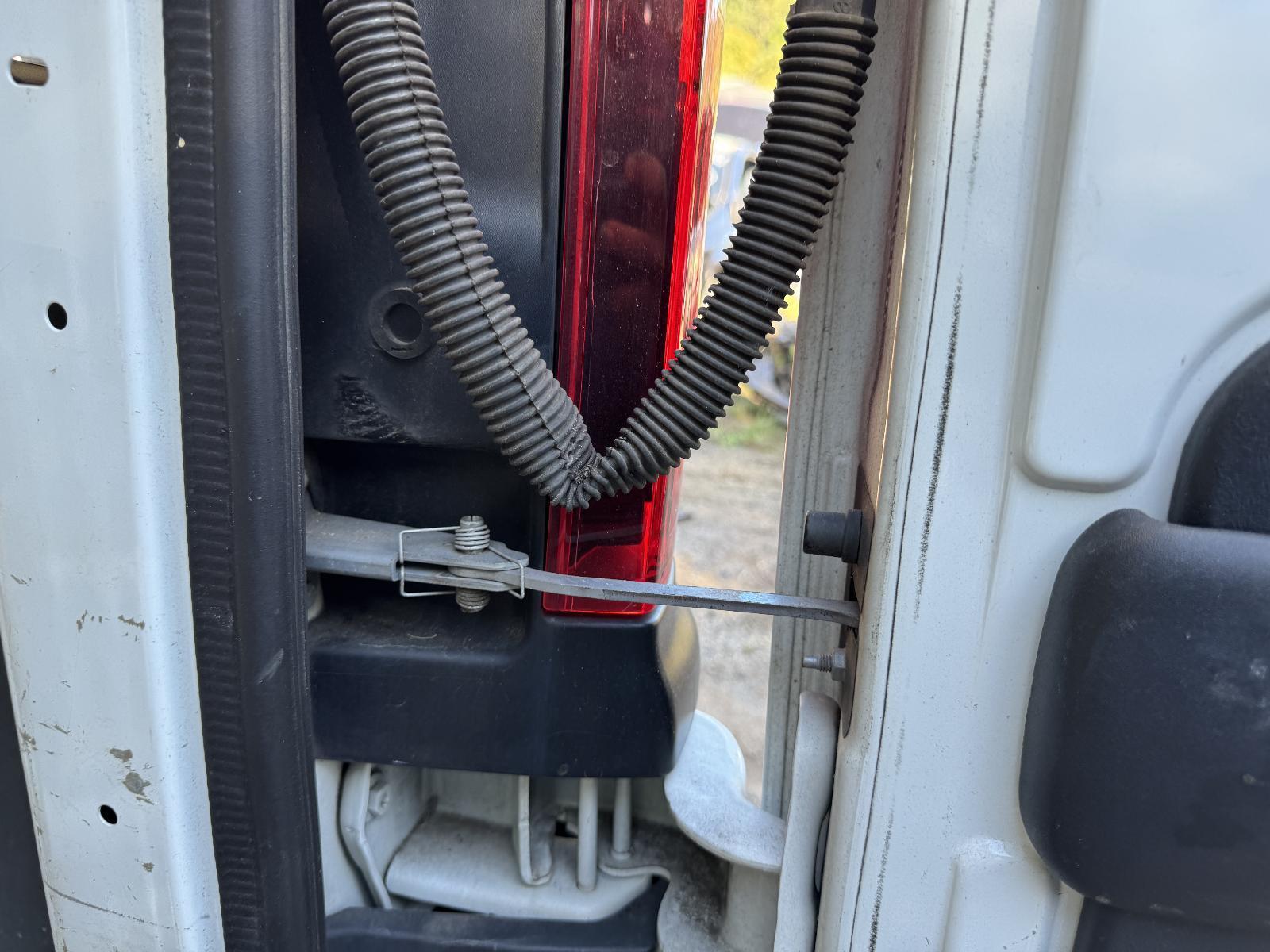 View Auto part Hatch Strut RENAULT TRAFIC 2016