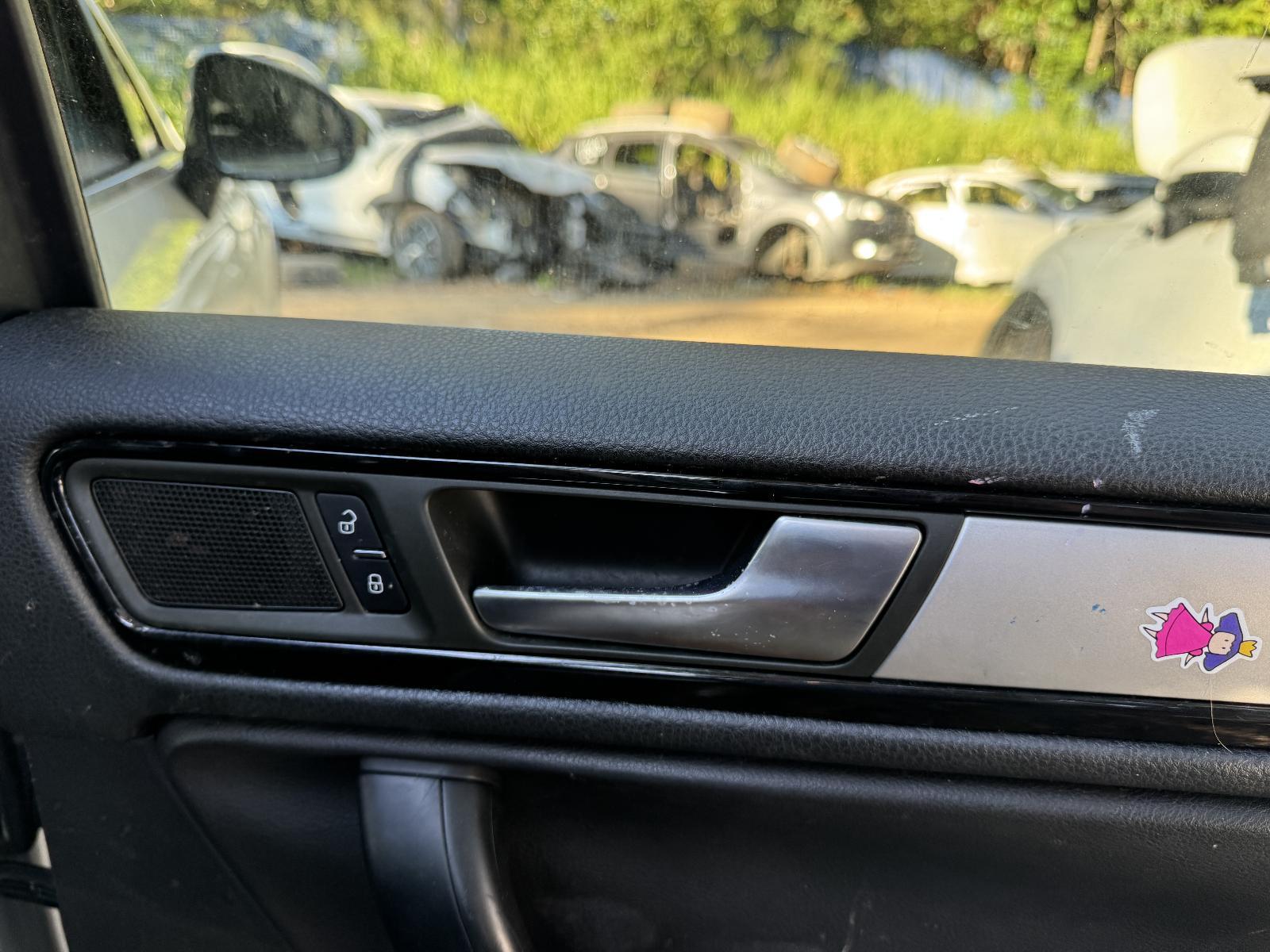 View Auto part Door Handle VOLKSWAGEN TOUAREG 2011
