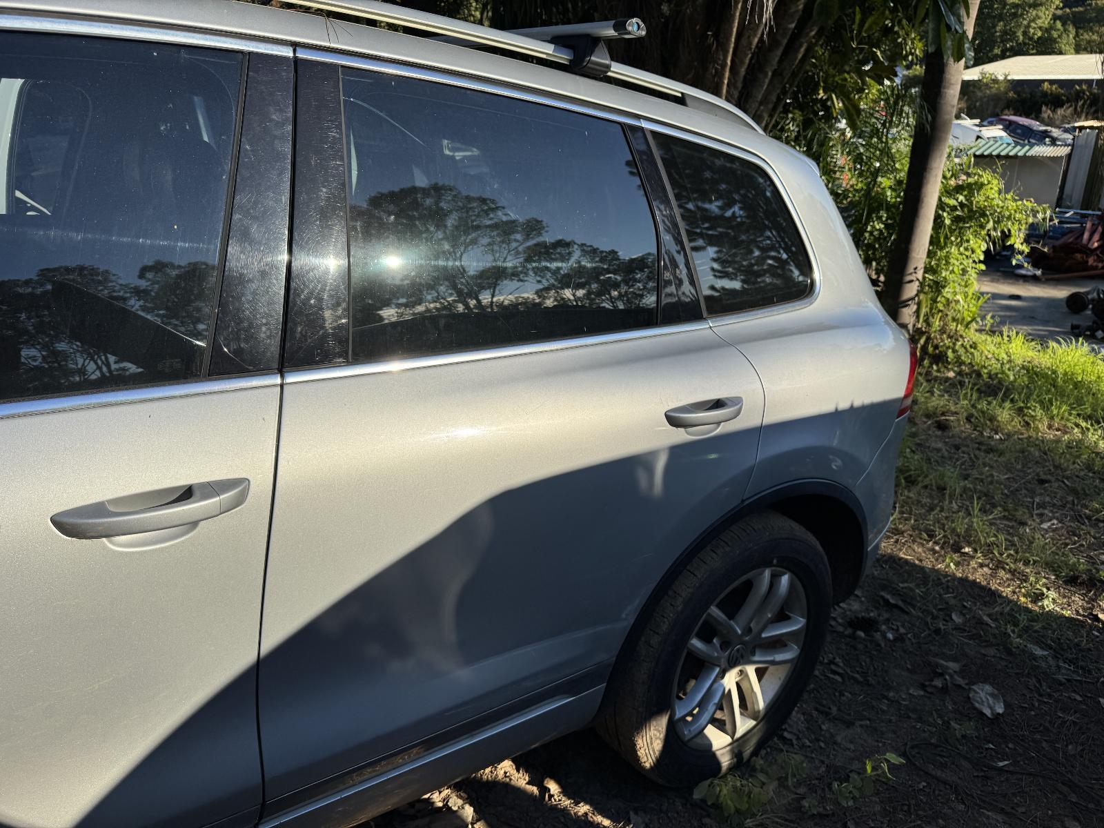 View Auto part Left Rear Door/Sliding VOLKSWAGEN TOUAREG 2011