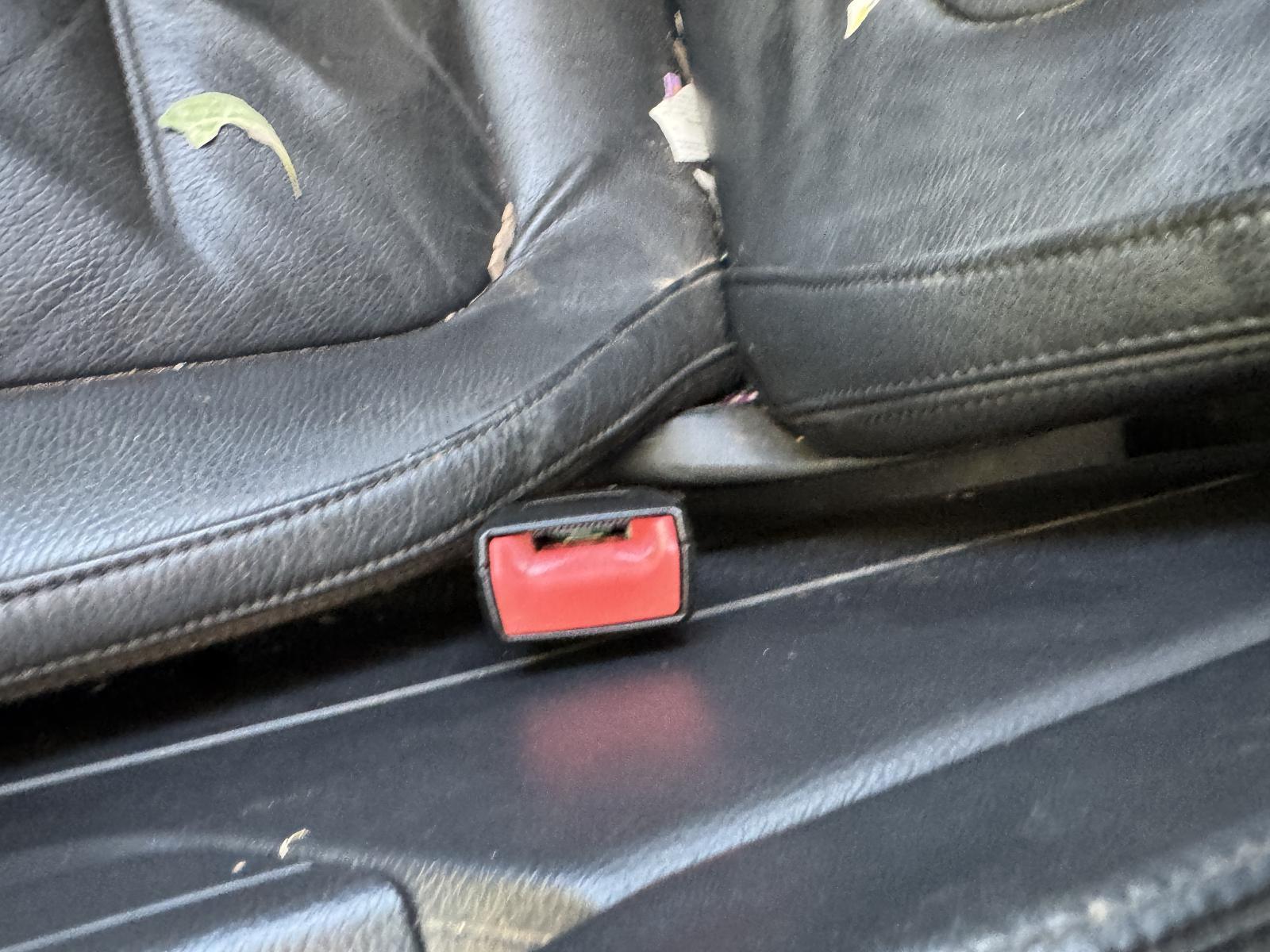 View Auto part Seatbelt/Stalk VOLKSWAGEN TOUAREG 2011