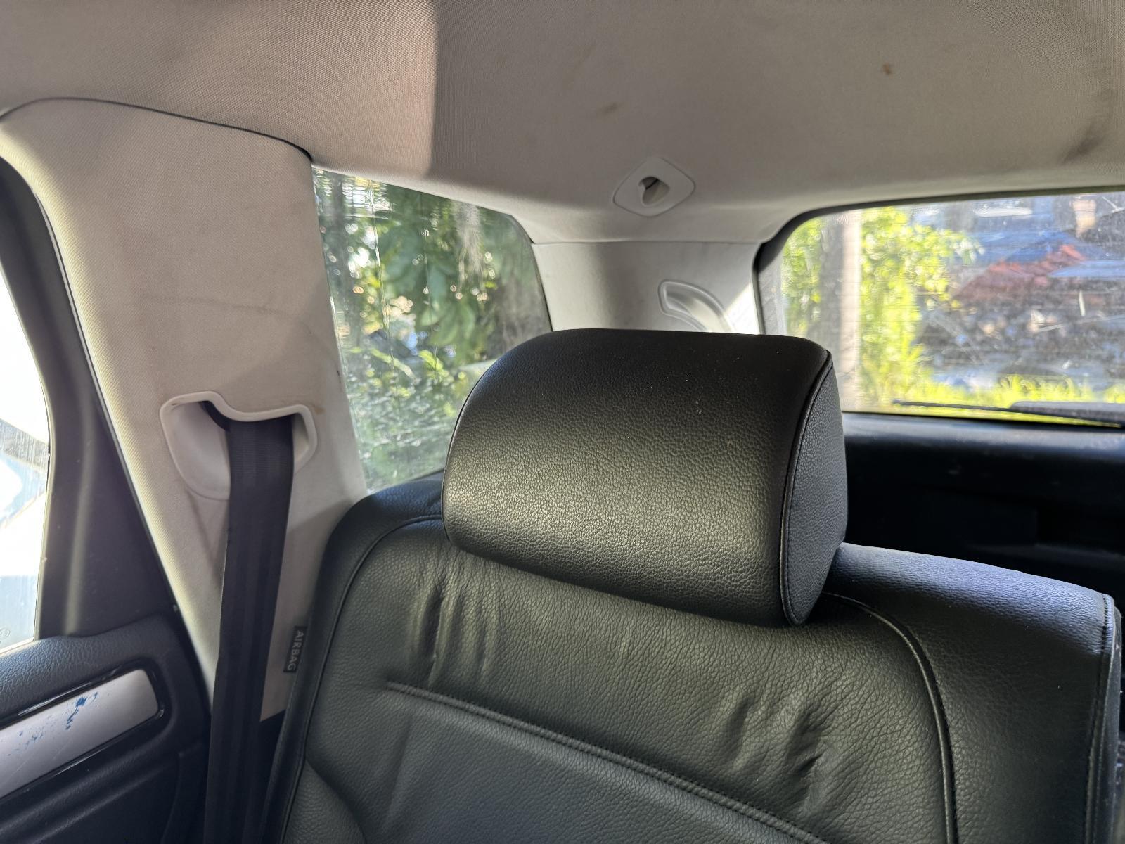 View Auto part Headrest VOLKSWAGEN TOUAREG 2011
