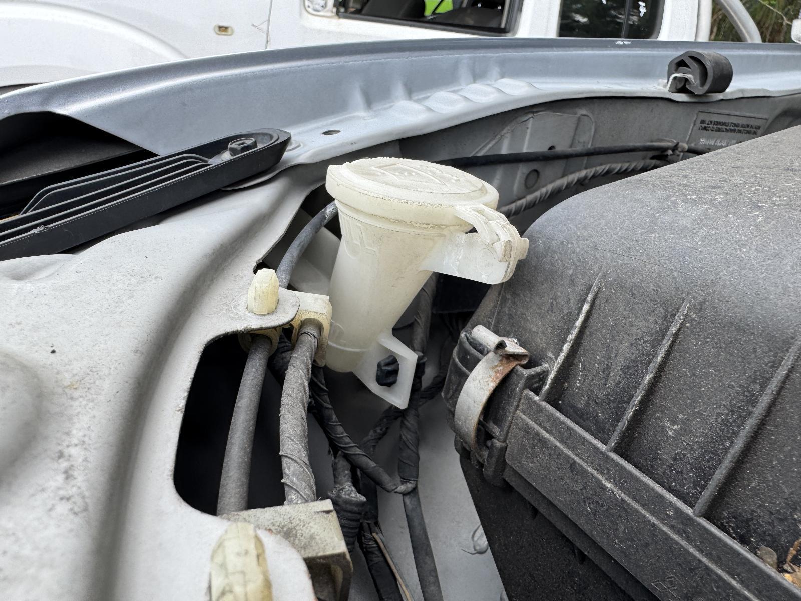 View Auto part Washer Bottle MITSUBISHI PAJERO 2007