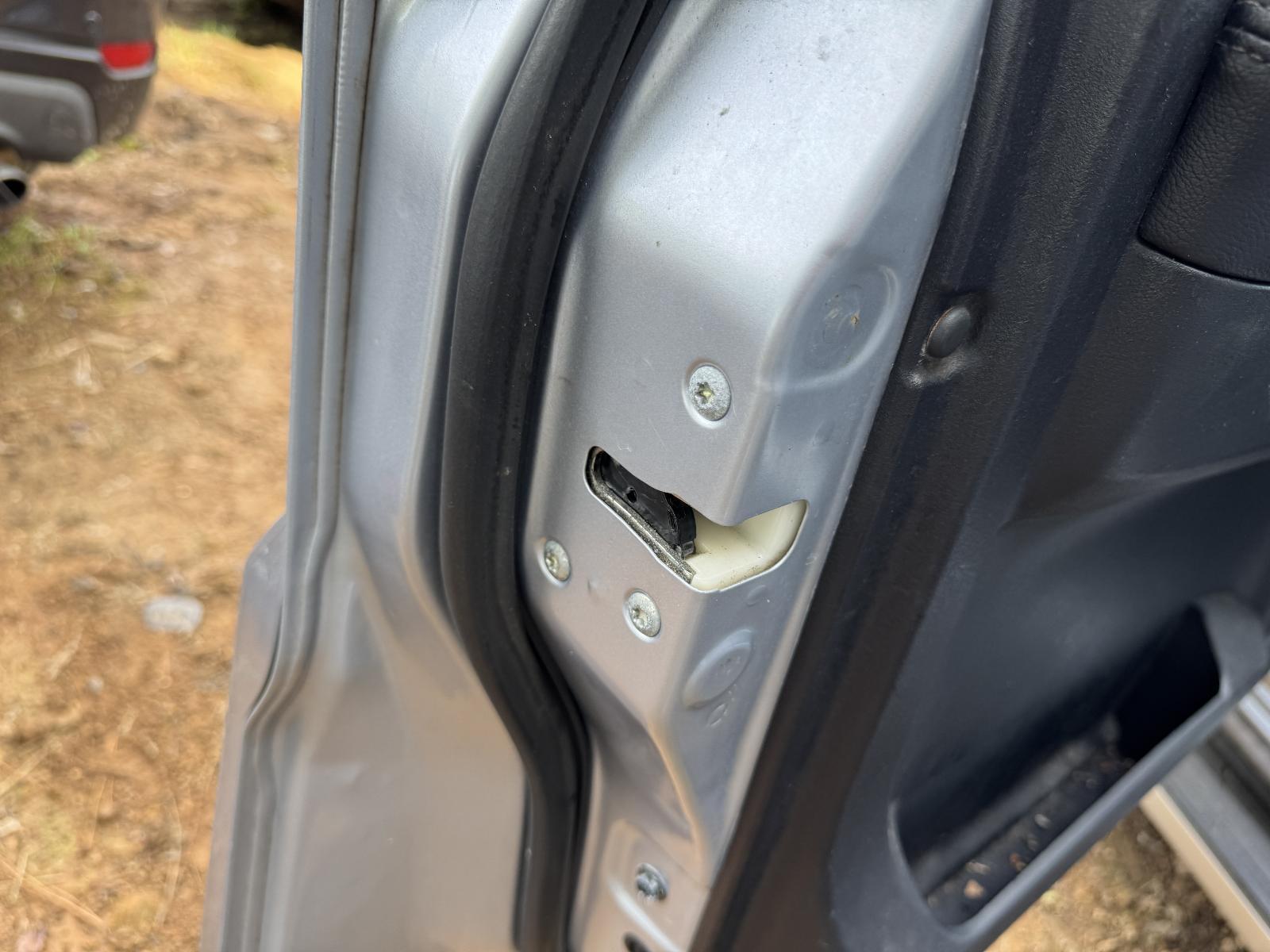 View Auto part Door/Boot/Gate Lock MITSUBISHI PAJERO 2007