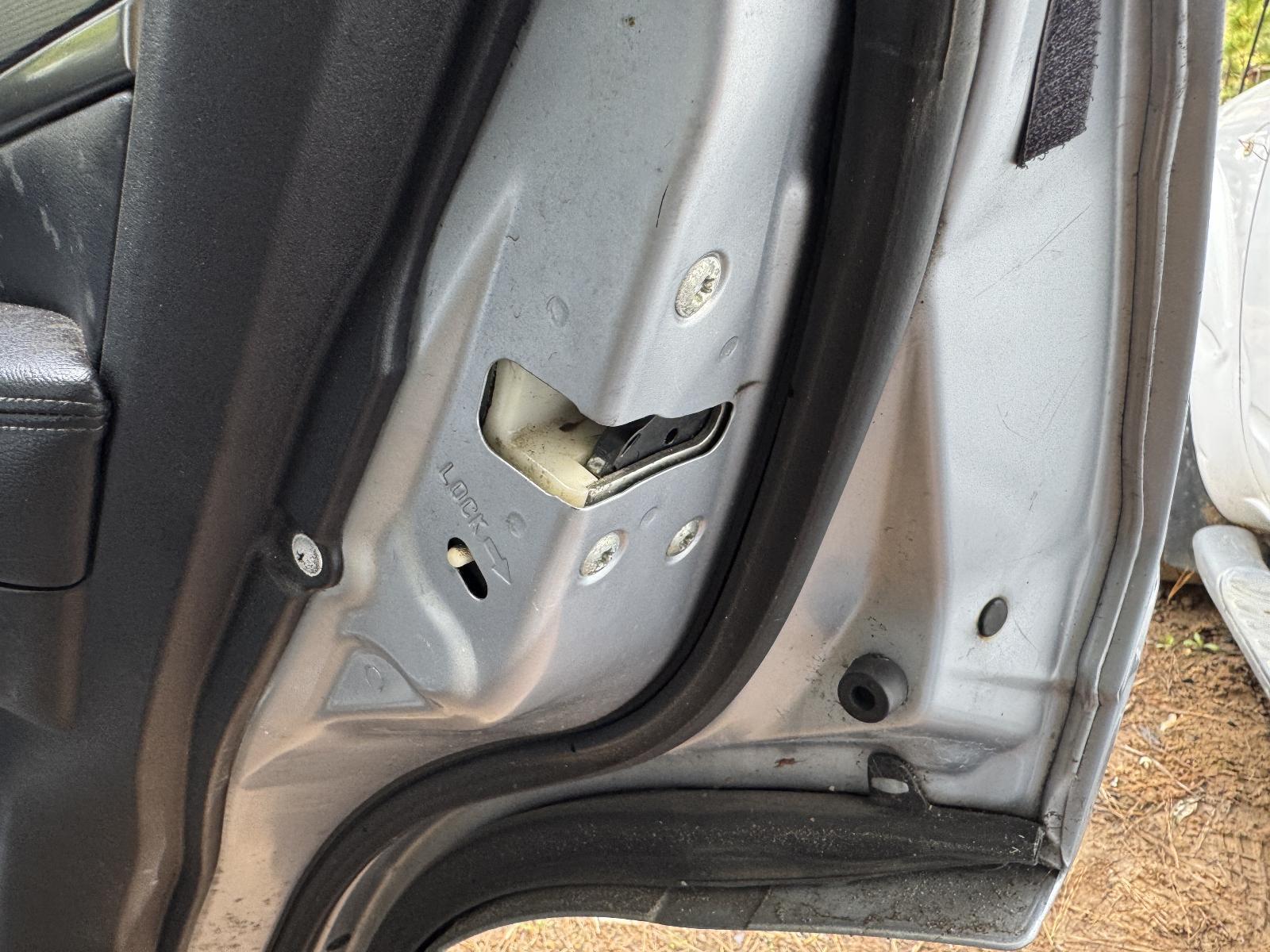 View Auto part Door/Boot/Gate Lock MITSUBISHI PAJERO 2007
