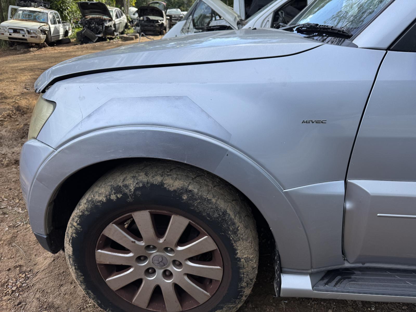 View Auto part Left Guard MITSUBISHI PAJERO 2007