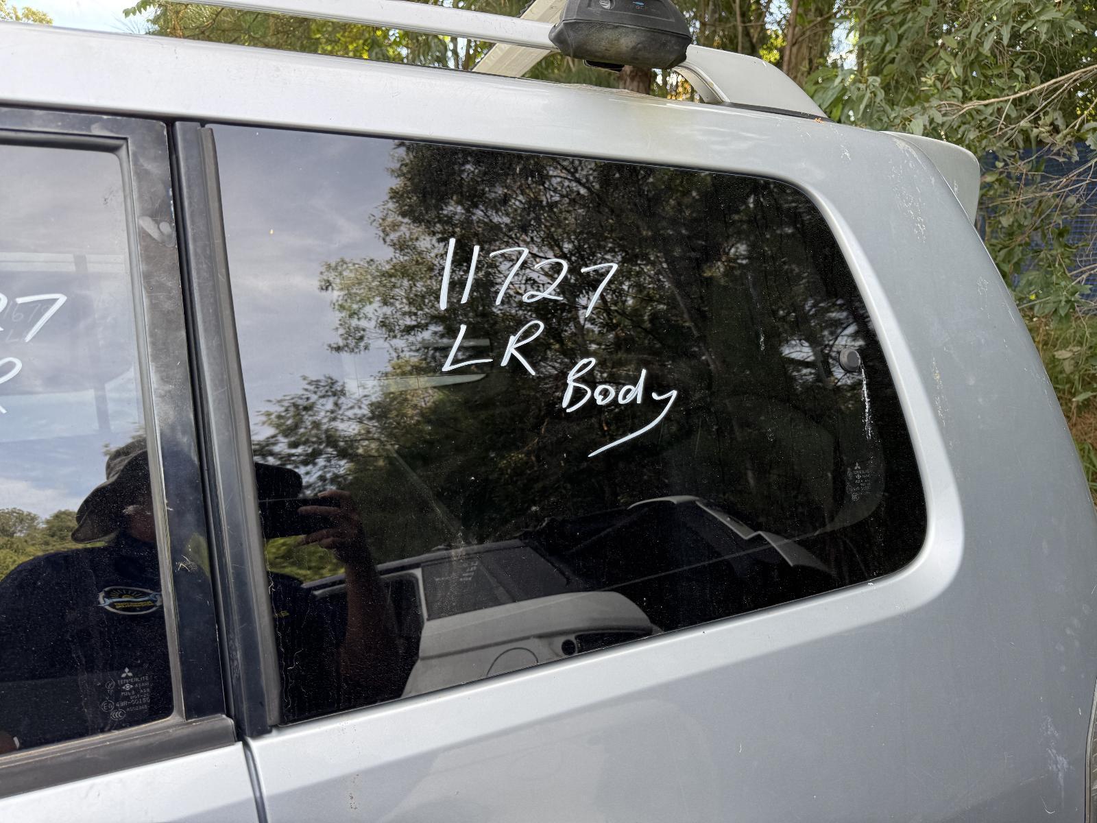 View Auto part Left Rear Side Glass MITSUBISHI PAJERO 2007