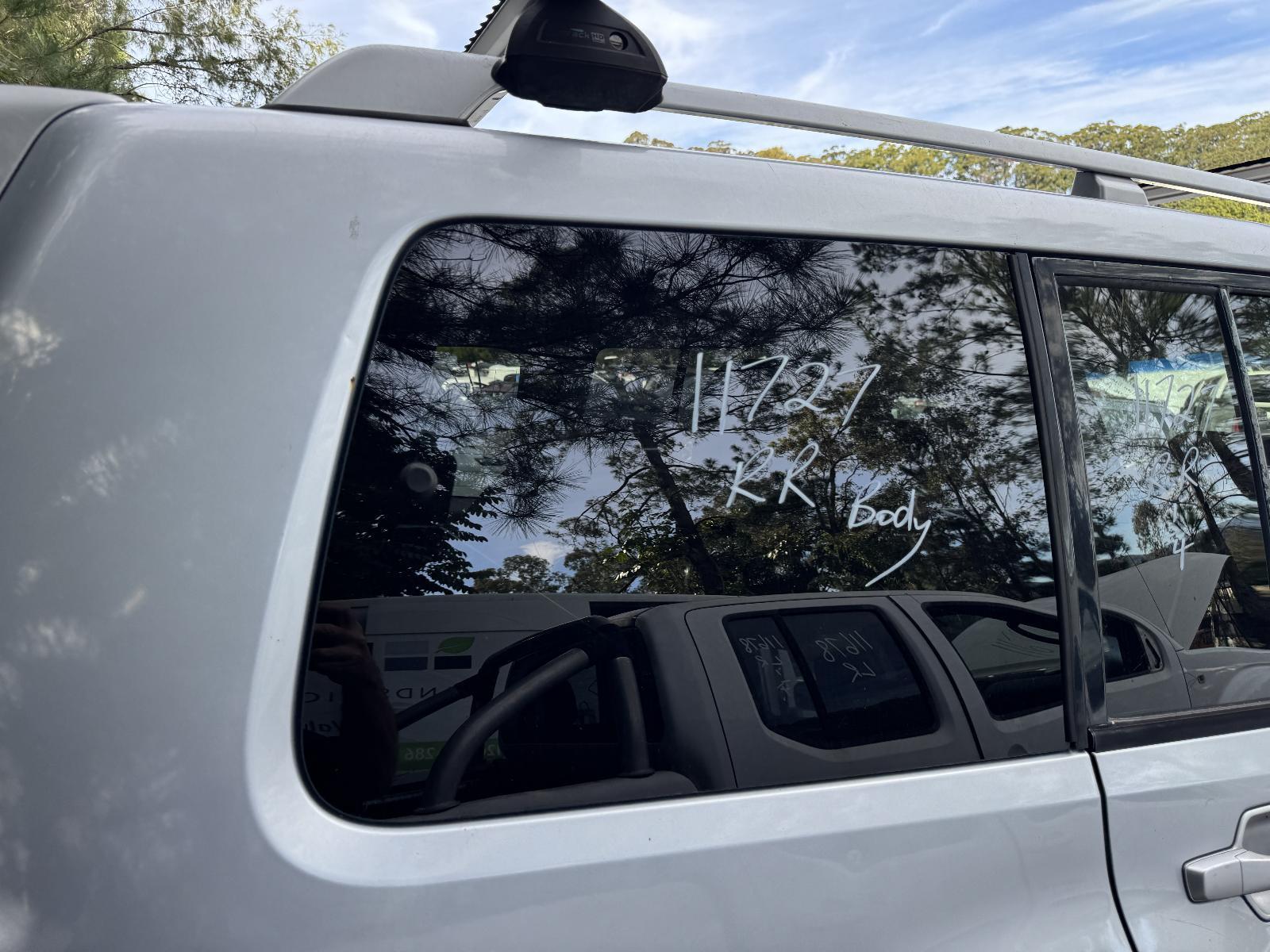 View Auto part Right Rear Side Glass MITSUBISHI PAJERO 2007