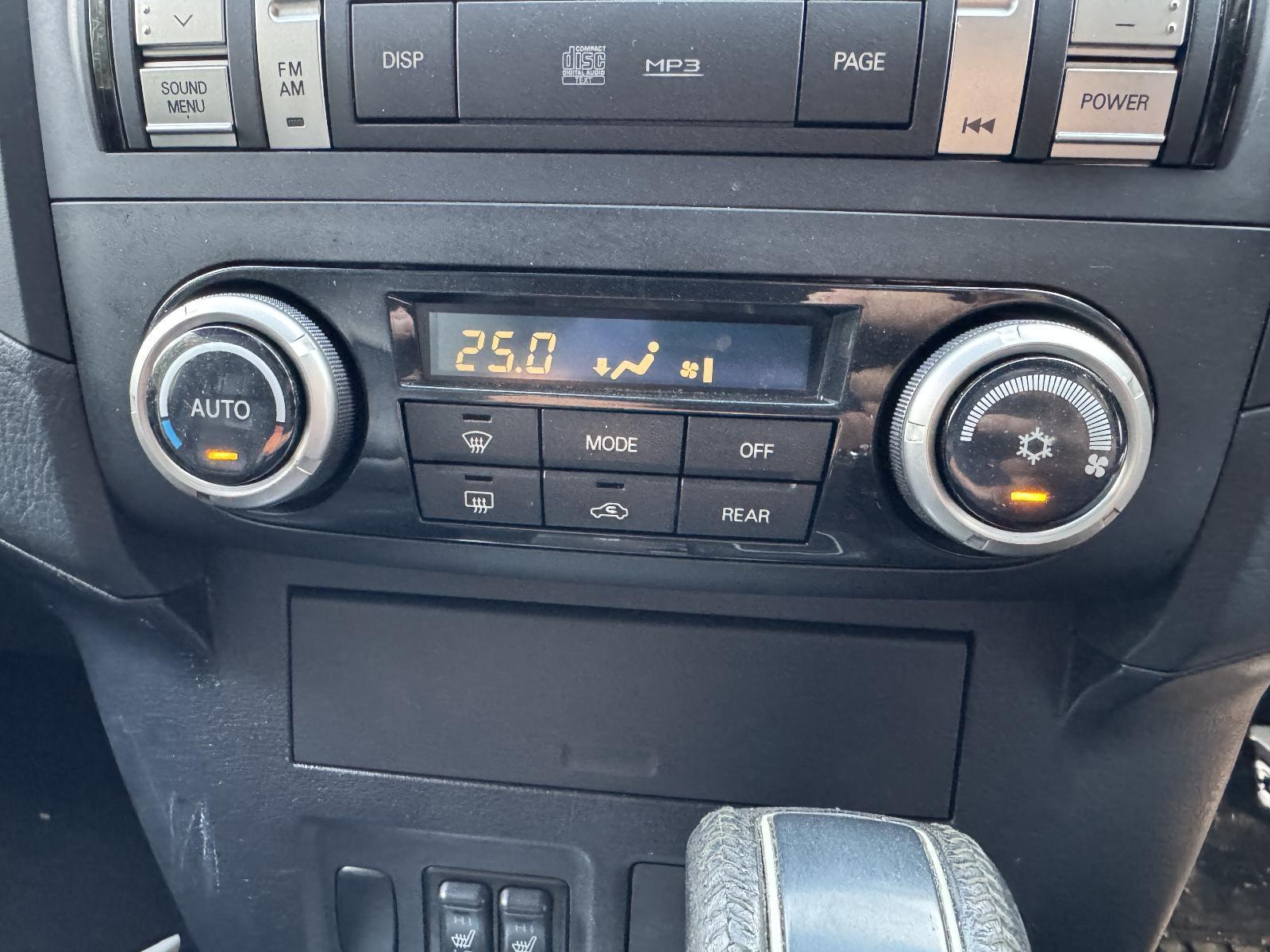 View Auto part Heater/Ac Controls MITSUBISHI PAJERO 2007