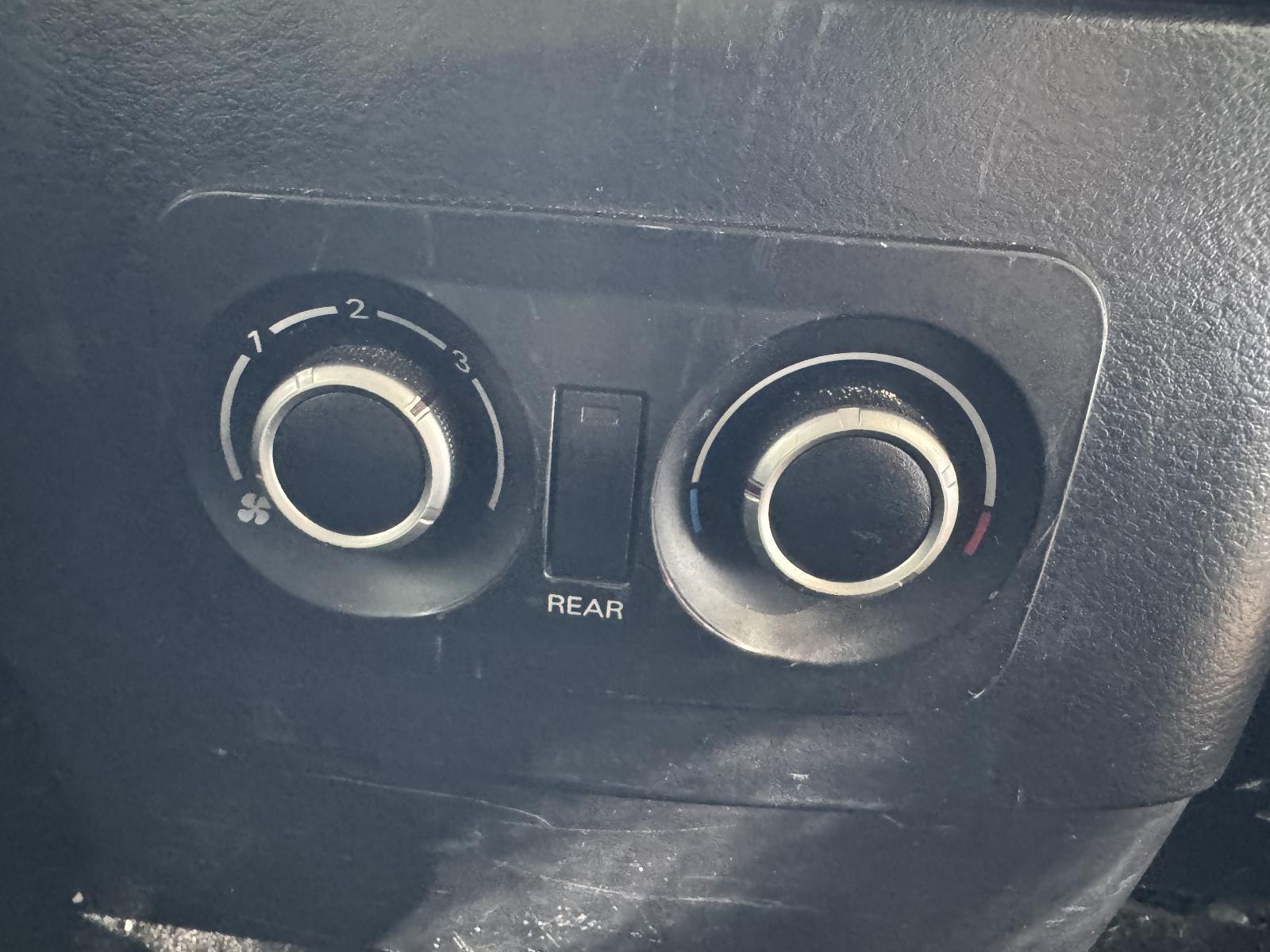 View Auto part Heater/Ac Controls MITSUBISHI PAJERO 2007