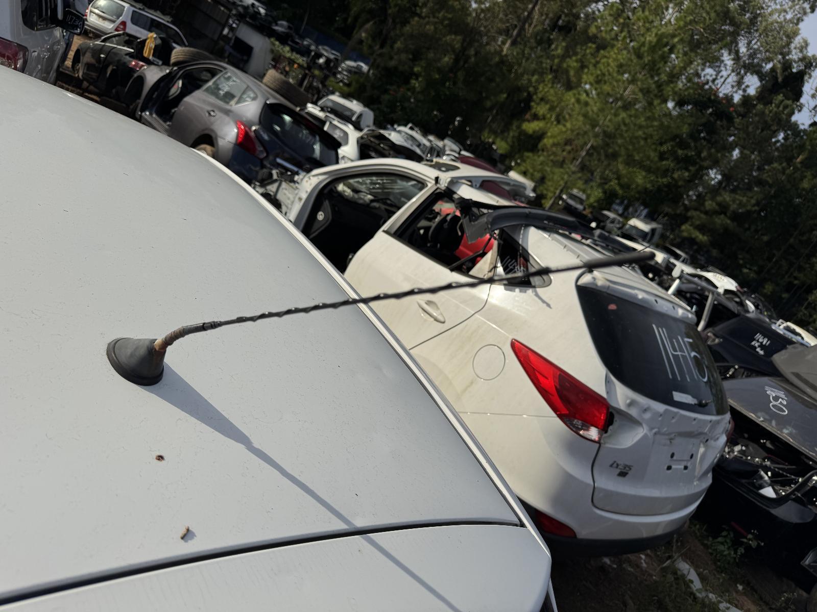 View Auto part Antenna TOYOTA YARIS 2006