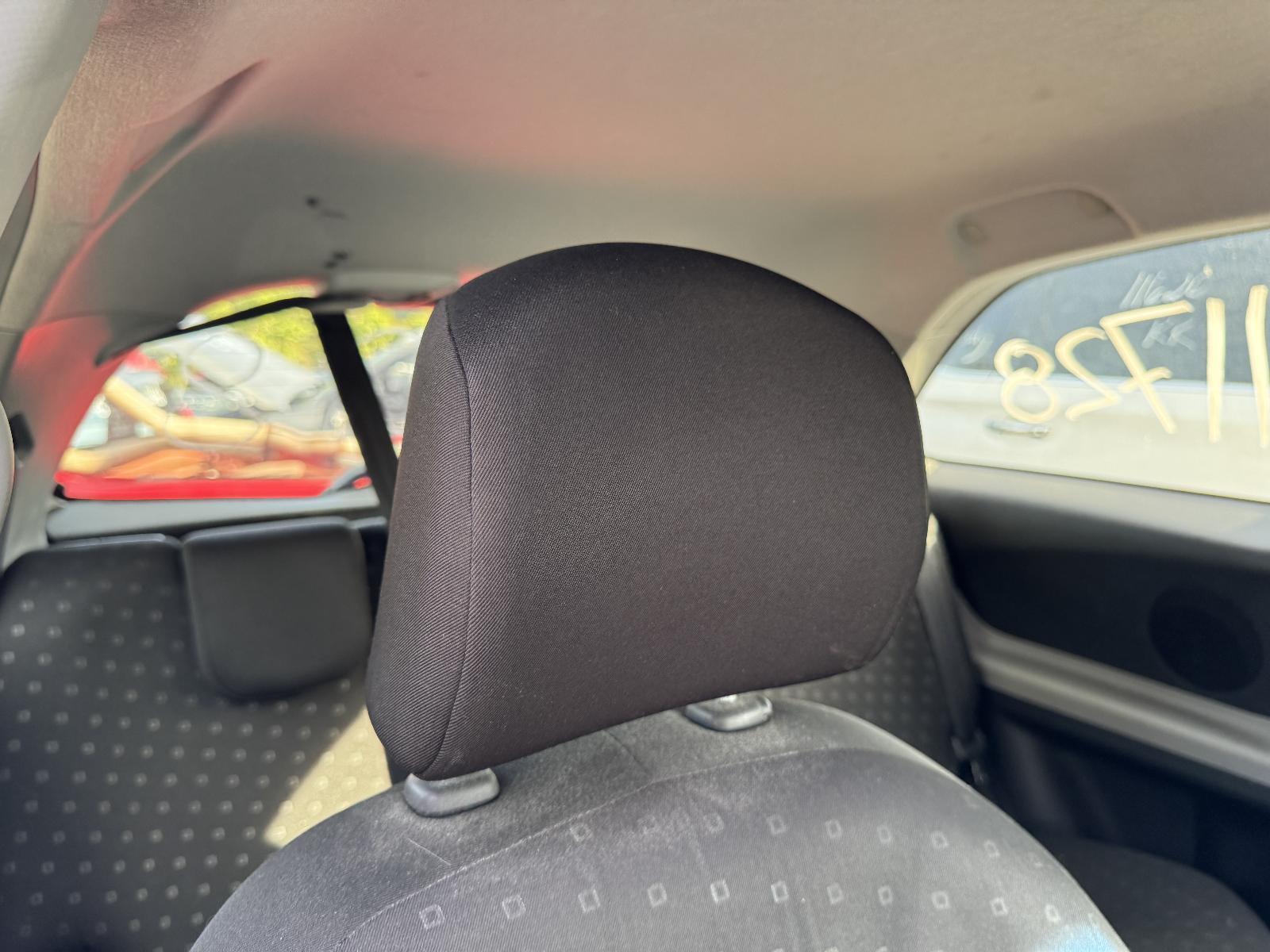 View Auto part Headrest TOYOTA YARIS 2006