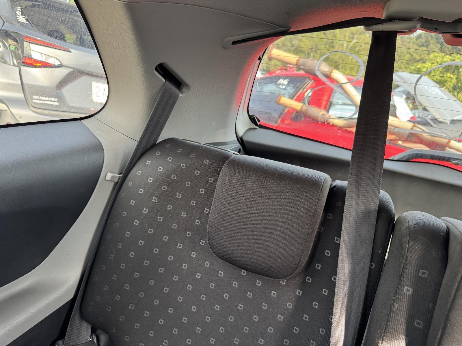 View Auto part Headrest TOYOTA YARIS 2006