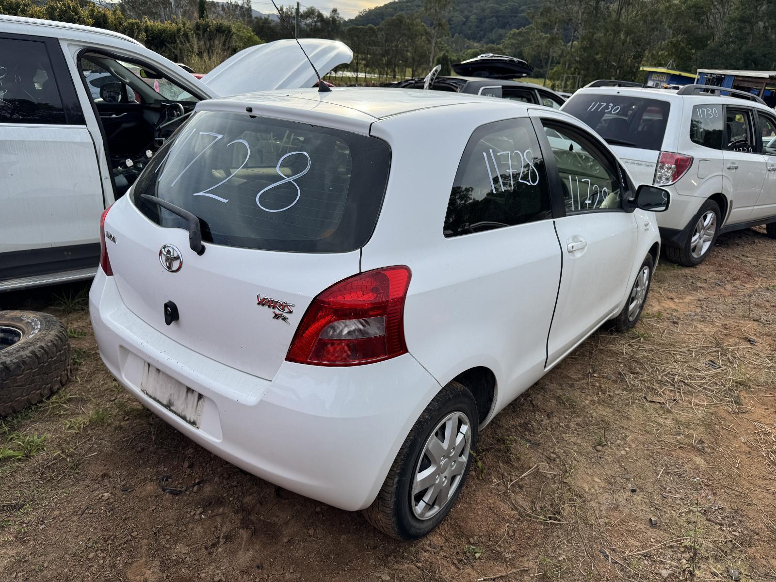View Auto part Tailgate Handle TOYOTA YARIS 2006