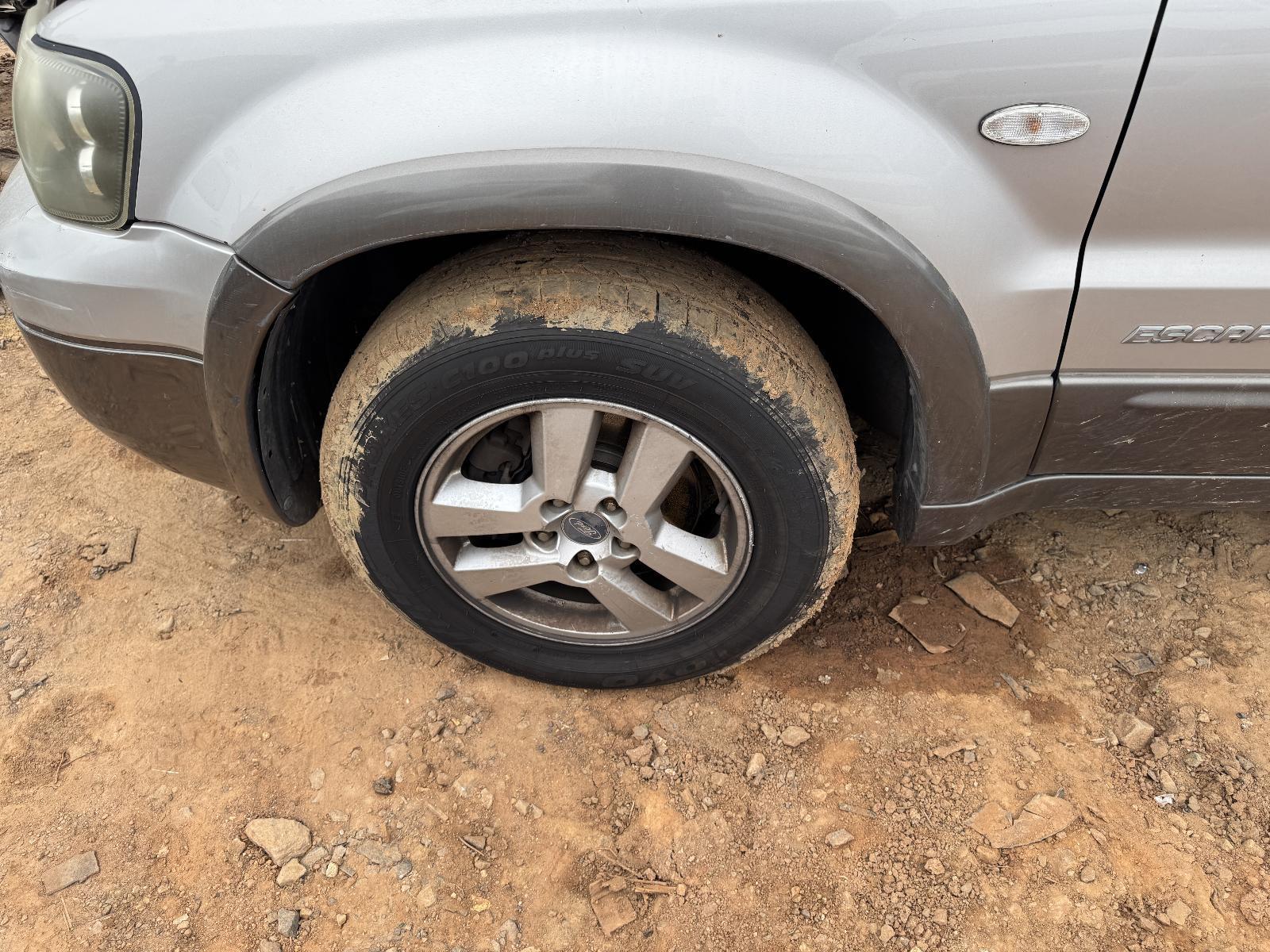 View Auto part Wheel Arch Flare FORD ESCAPE 2007