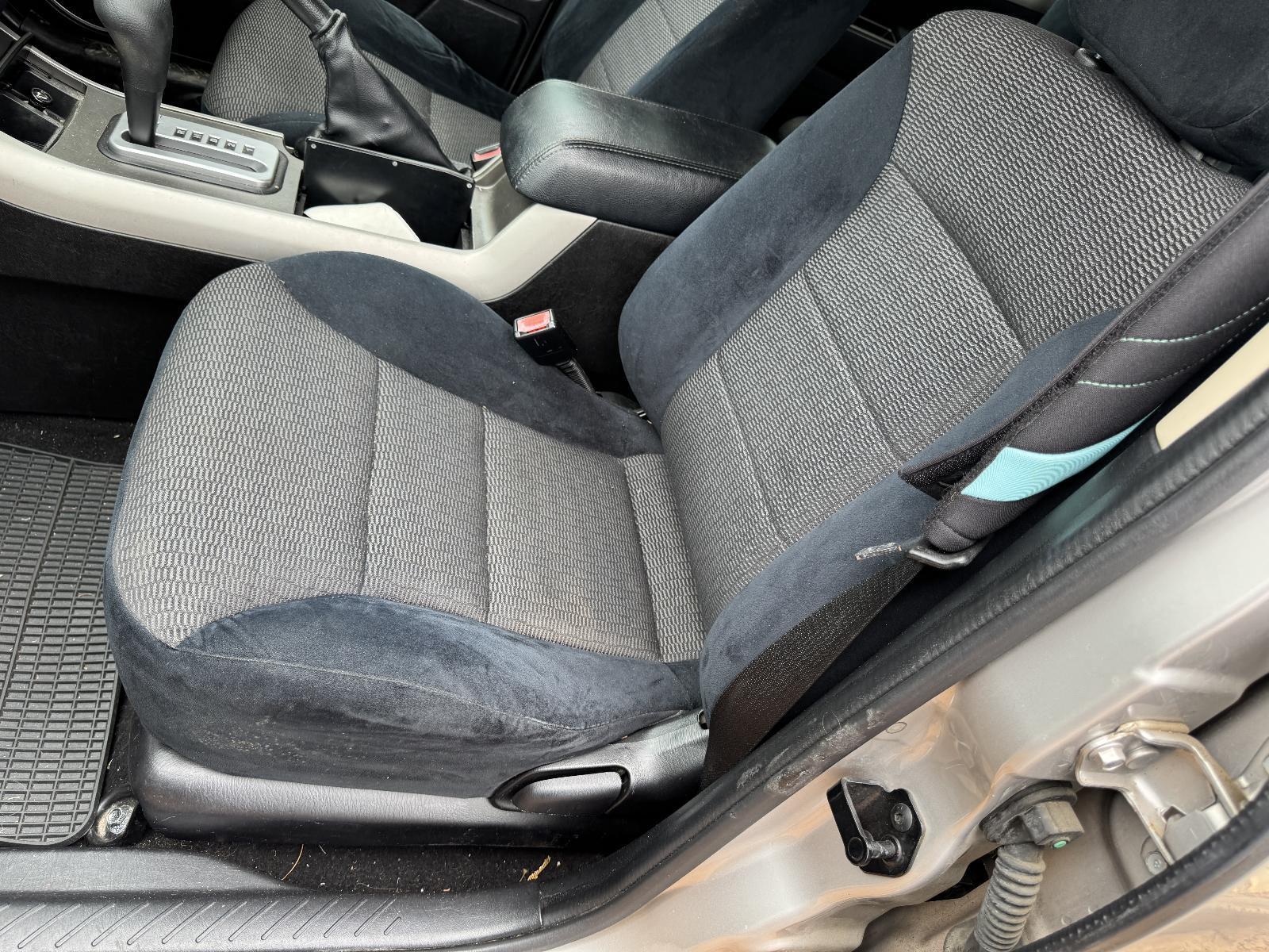 View Auto part Front Seat FORD ESCAPE 2007