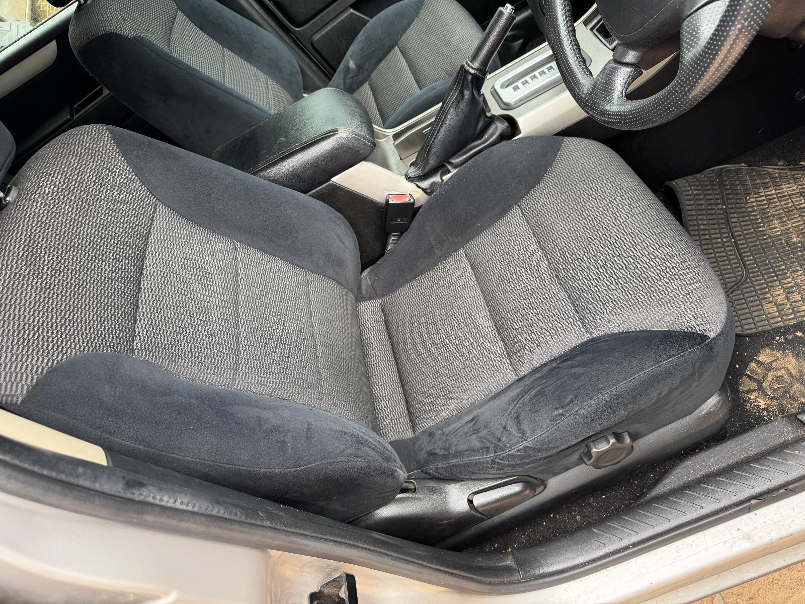 View Auto part Front Seat FORD ESCAPE 2007