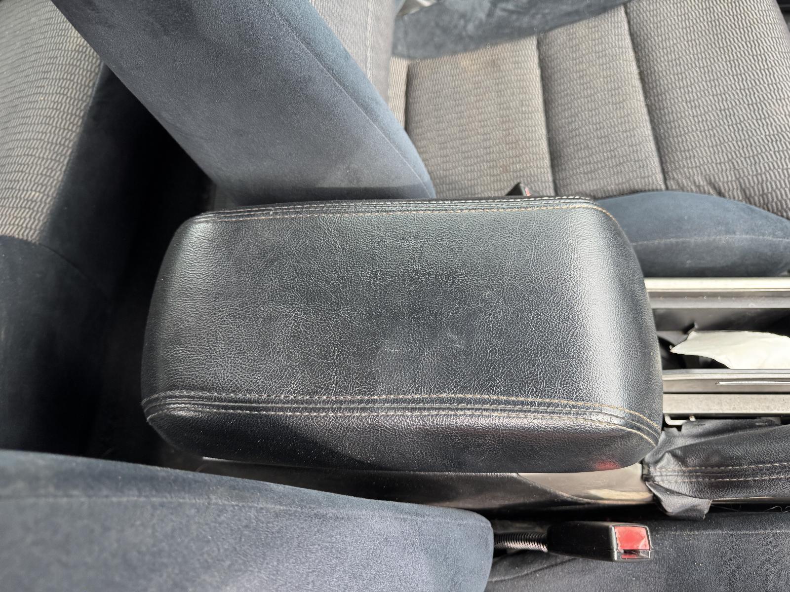View Auto part Console FORD ESCAPE 2007