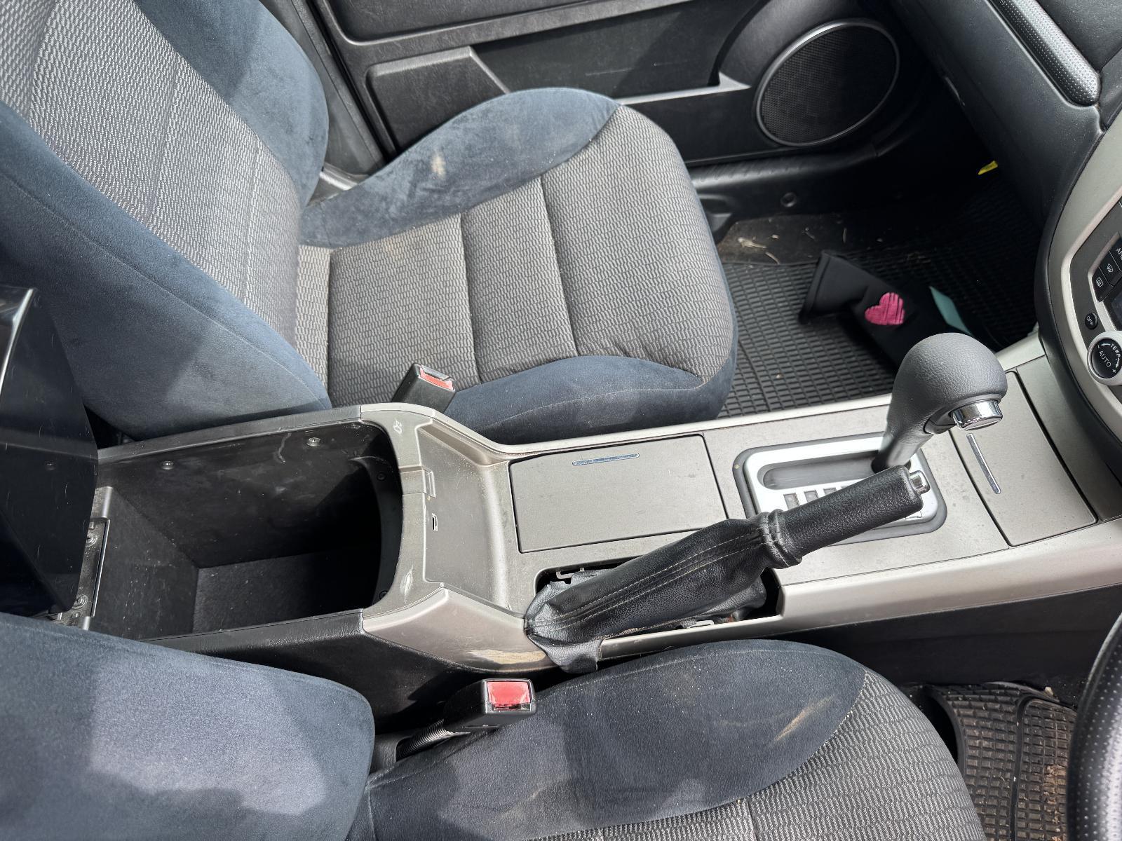 View Auto part Console FORD ESCAPE 2007