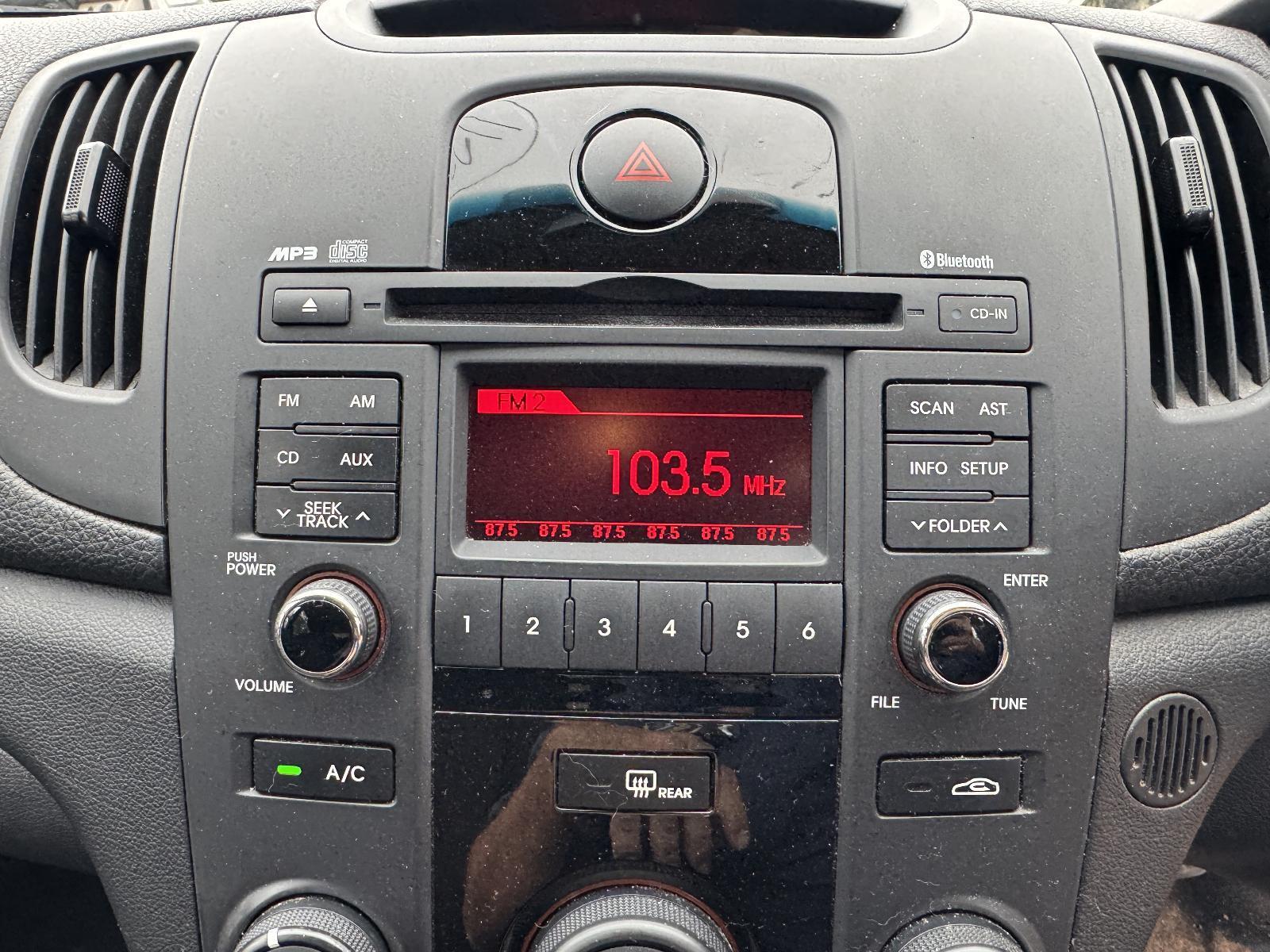View Auto part Misc Switch/Relay KIA CERATO 2013