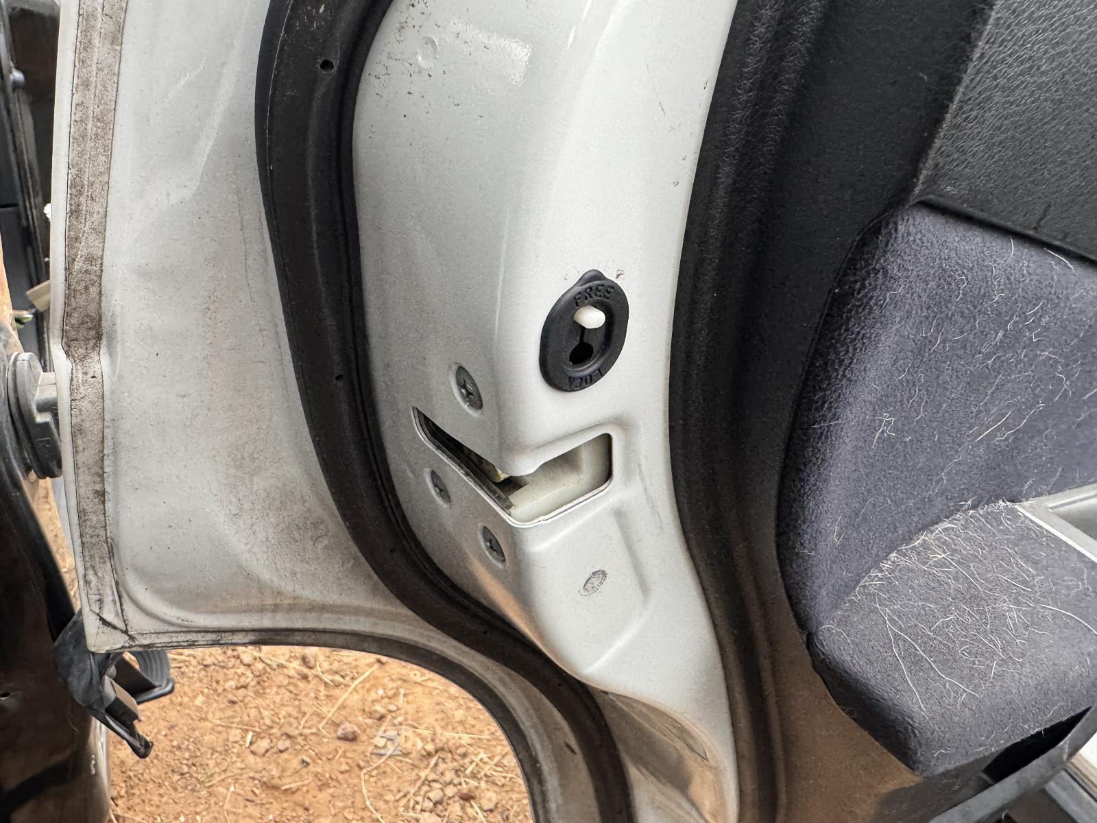 View Auto part Door/Boot/Gate Lock SUBARU FORESTER 2009
