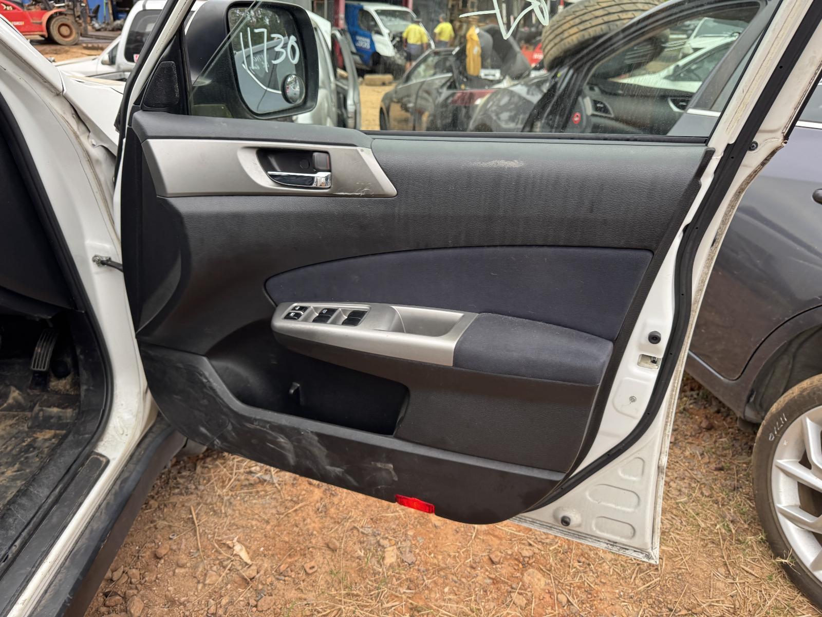 View Auto part Right Front Window Reg/Motor SUBARU FORESTER 2009