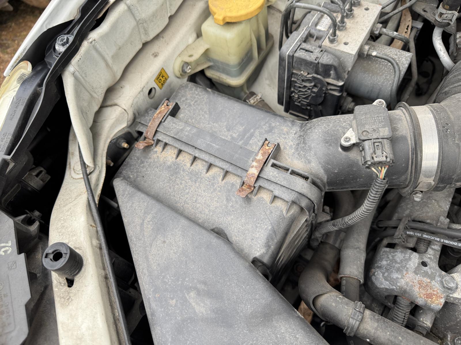 View Auto part Air Cleaner/Box SUBARU FORESTER 2009