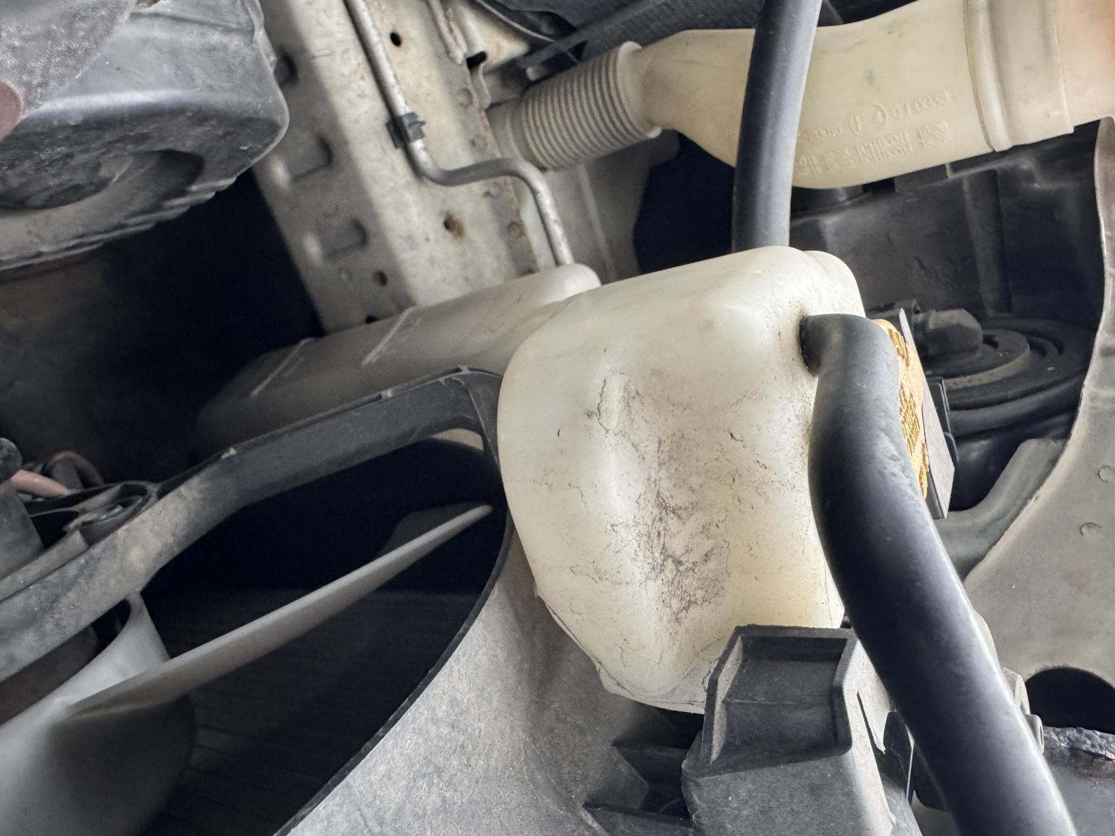 View Auto part Overflow Bottle SUBARU FORESTER 2009