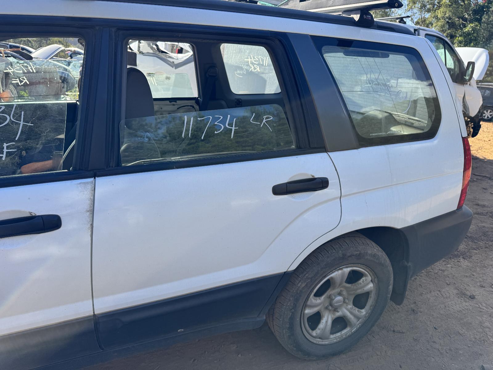 View Auto part Body/Door Mould SUBARU FORESTER 2004