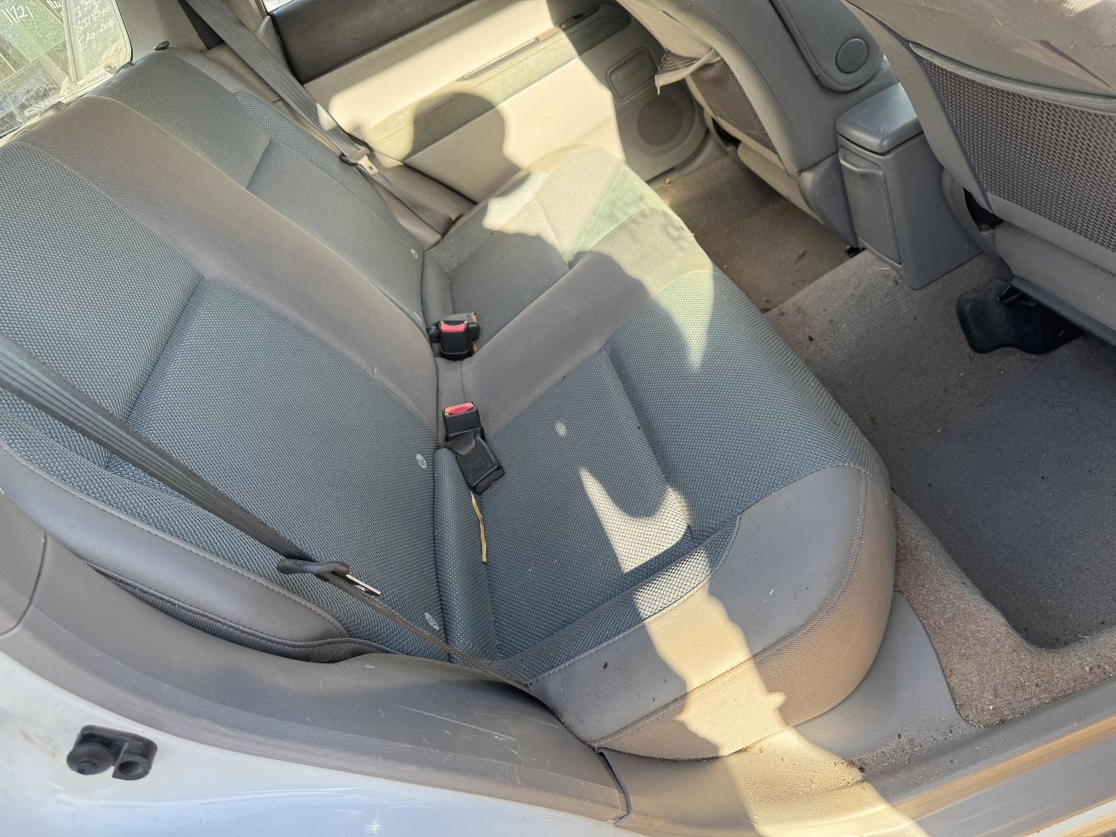 View Auto part 2nd Seat (Rear Seat) SUBARU FORESTER 2004