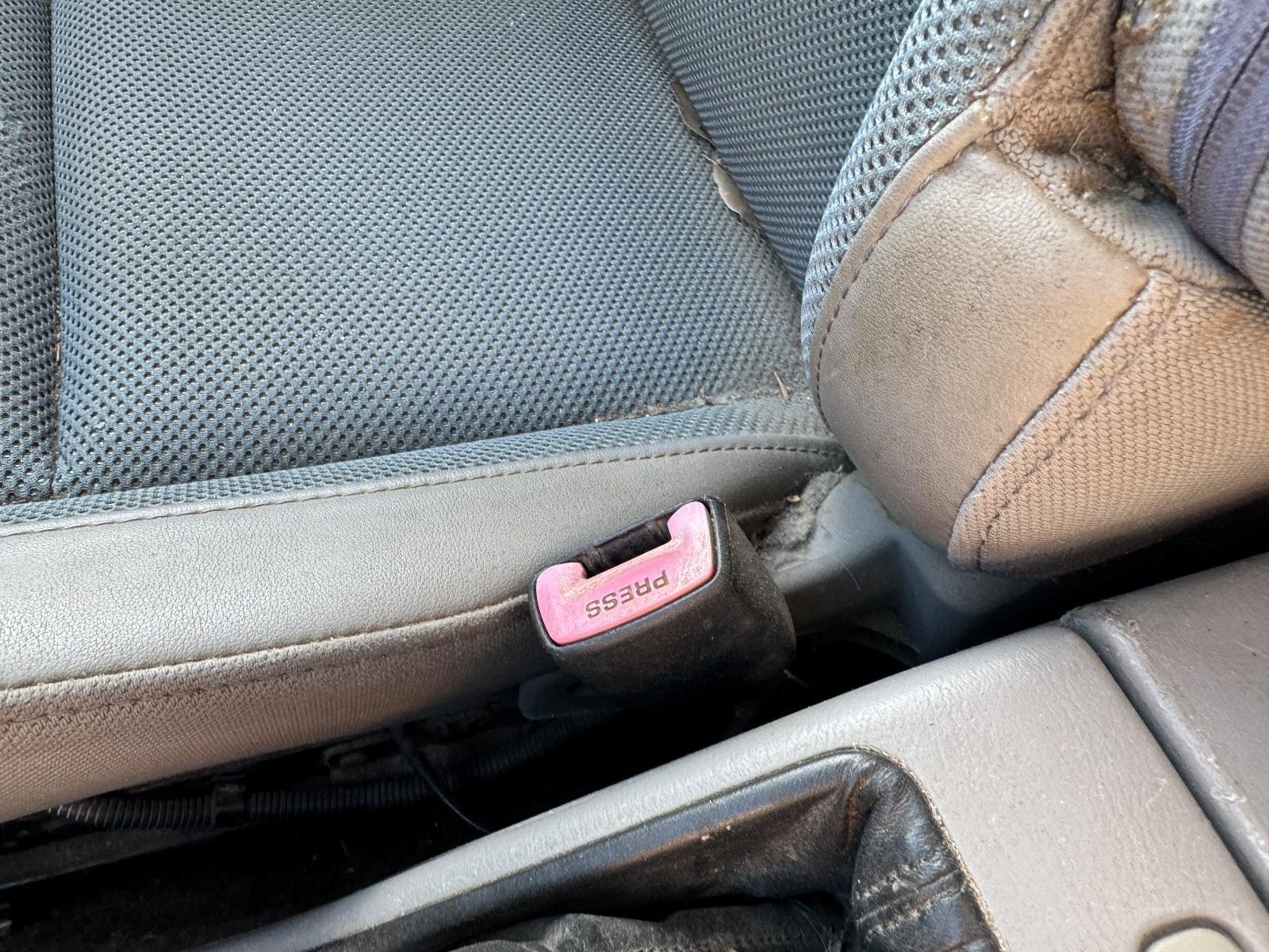 View Auto part Seatbelt/Stalk SUBARU FORESTER 2004