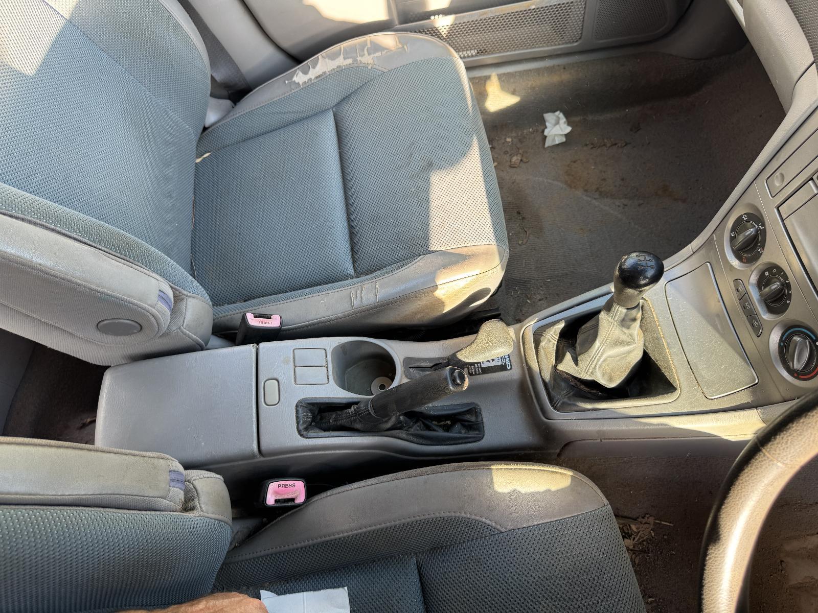 View Auto part Console SUBARU FORESTER 2004