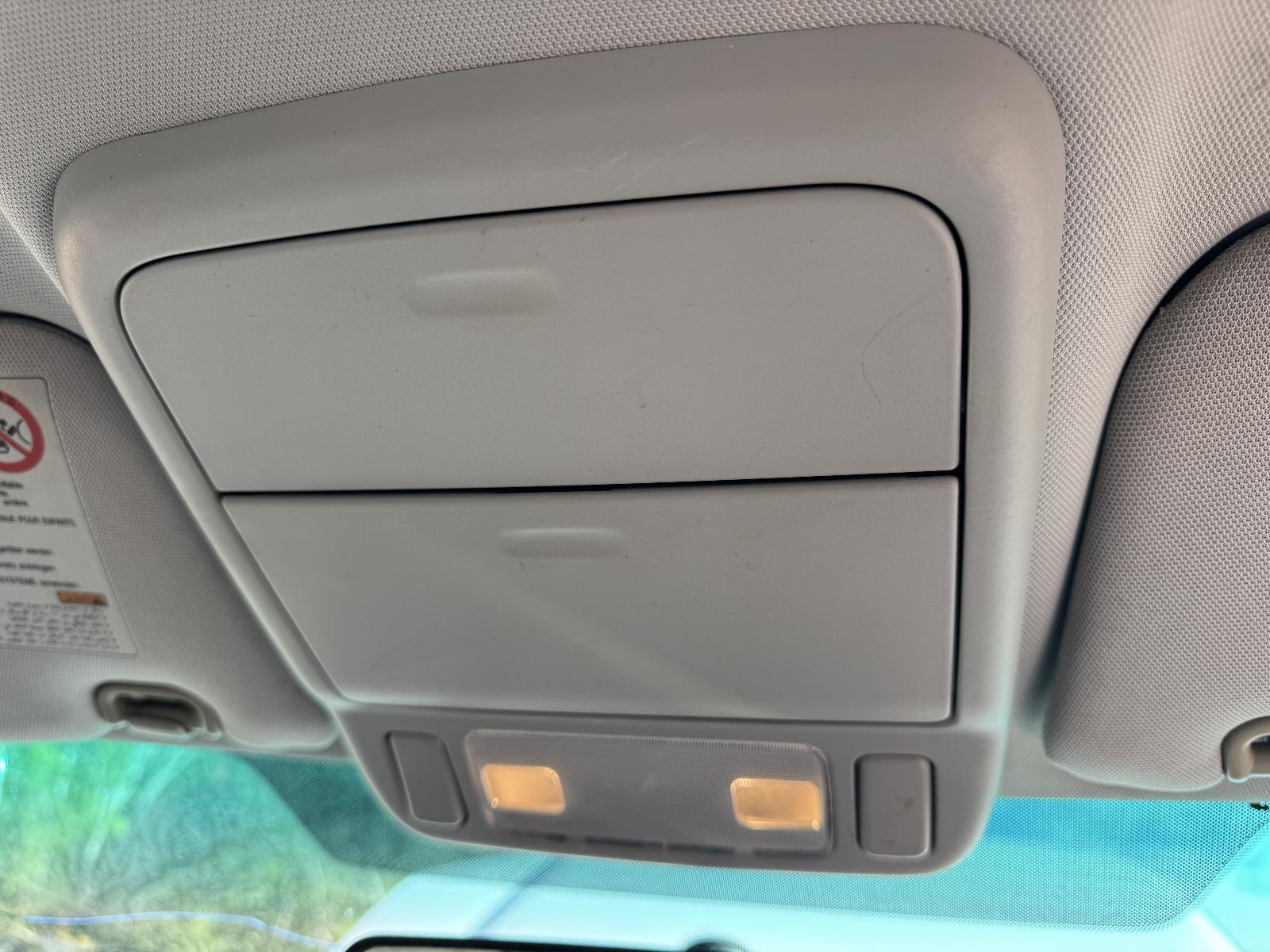 View Auto part Courtesy Light SUBARU FORESTER 2004