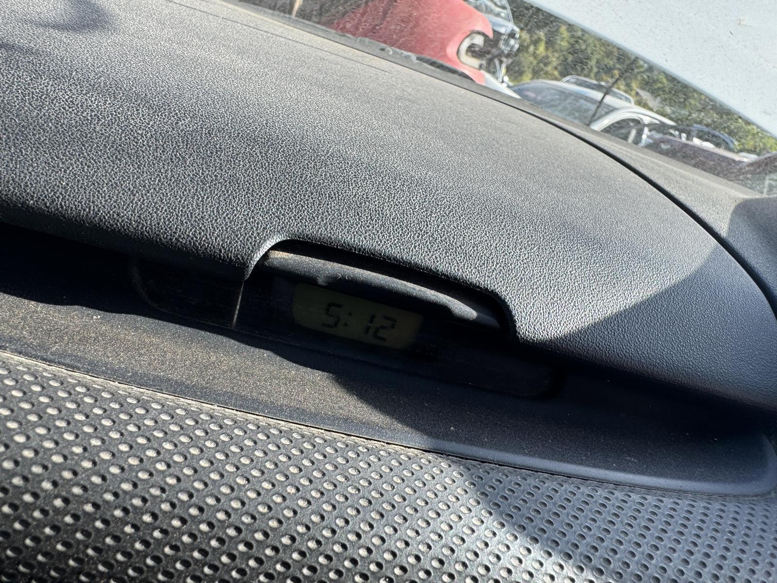 View Auto part Clock SUBARU FORESTER 2004