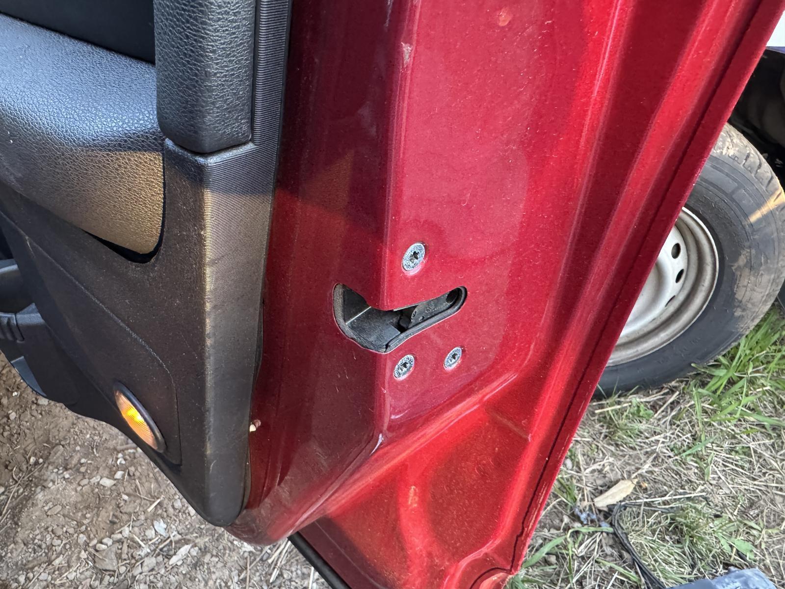 View Auto part Door/Boot/Gate Lock FORD TERRITORY 2011