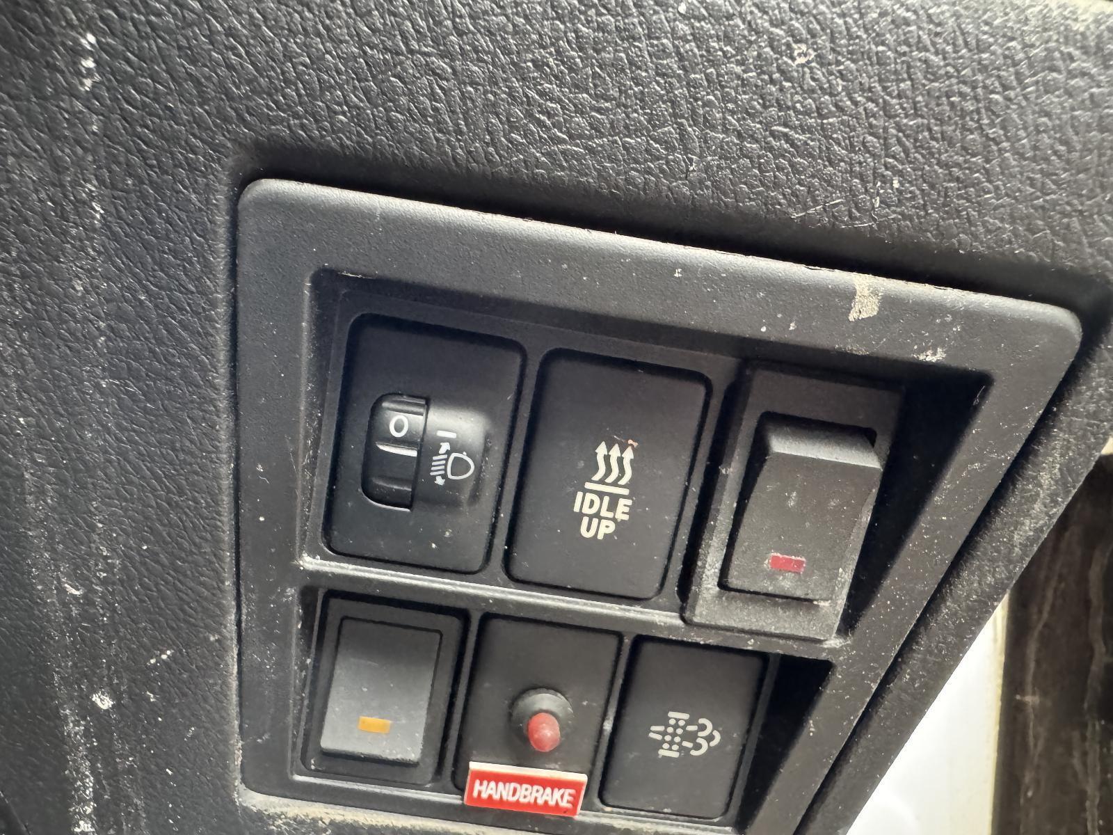 View Auto part Misc Switch/Relay TOYOTA HILUX 2019