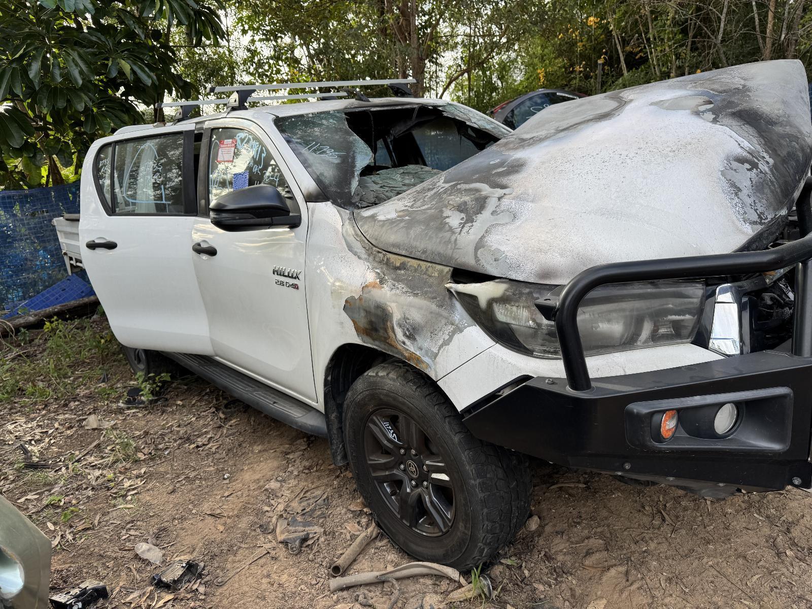View Auto part Right Indicator/Fog/Side TOYOTA HILUX 2019