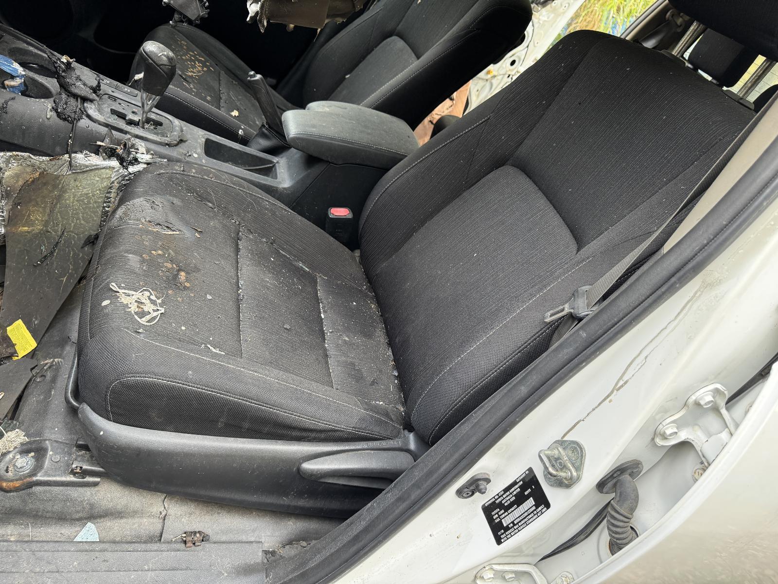 View Auto part Front Seat TOYOTA HILUX 2019
