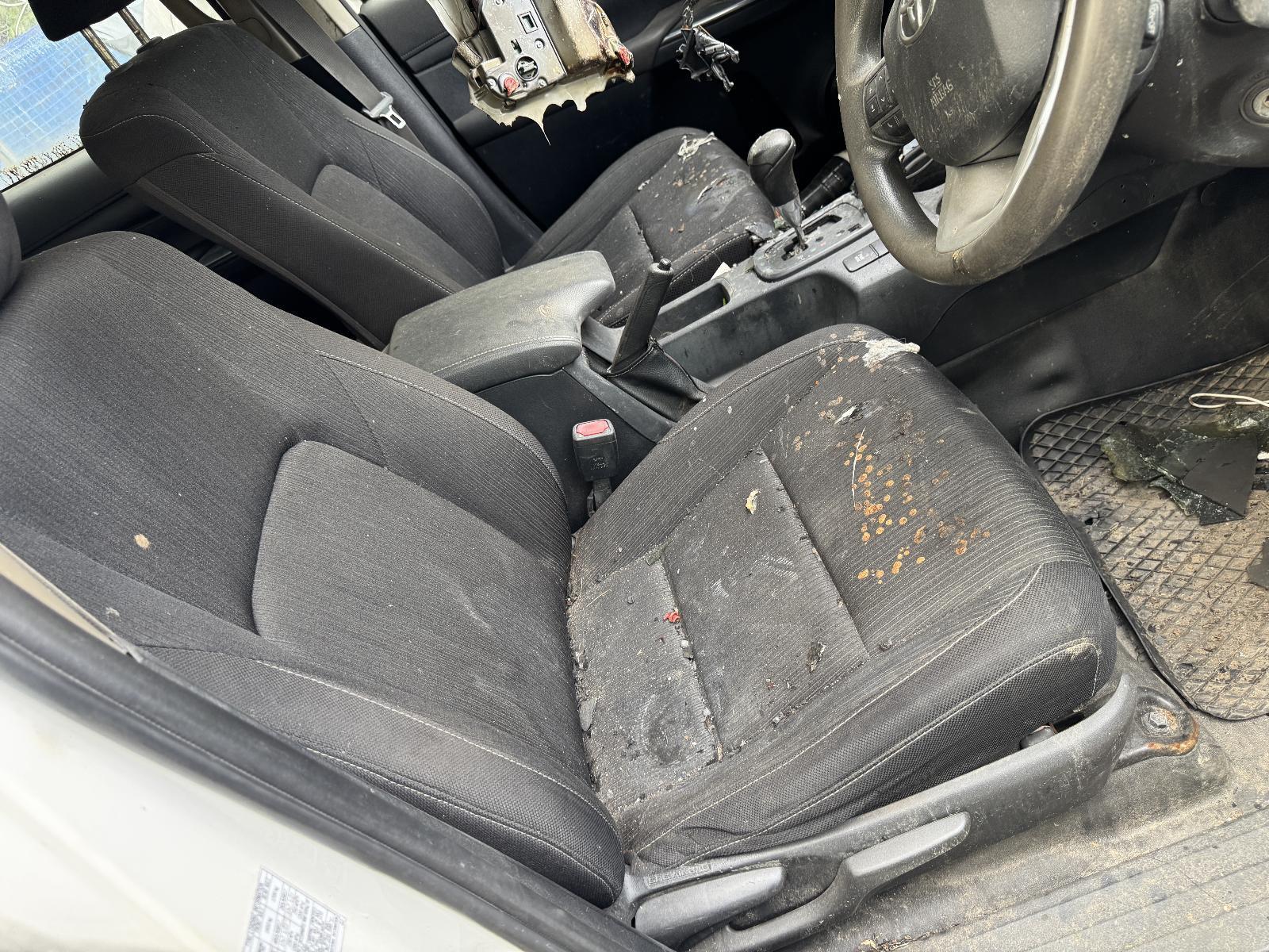 View Auto part Front Seat TOYOTA HILUX 2019