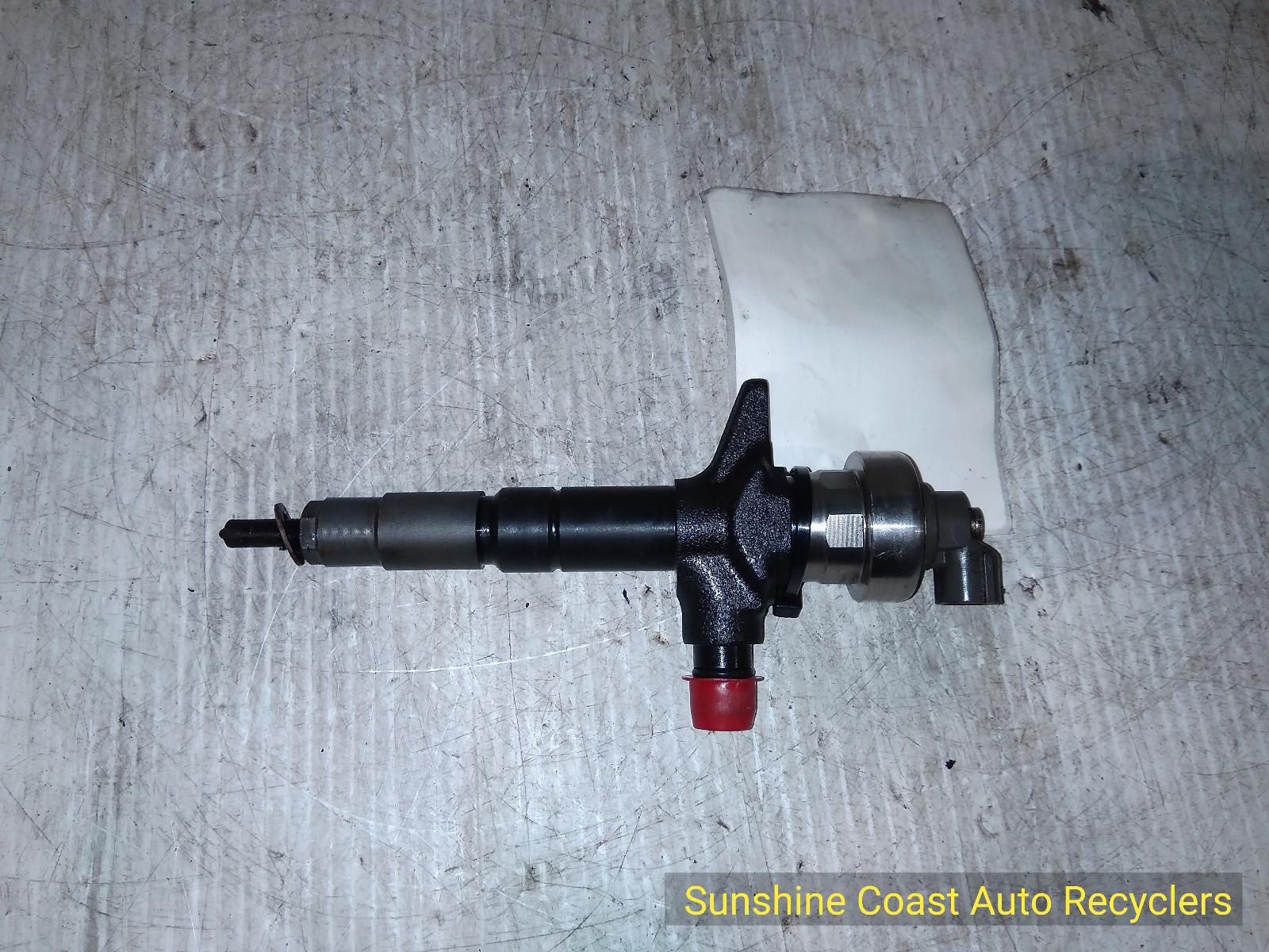 View Auto part Fuel Injector ISUZU DMAX 2011