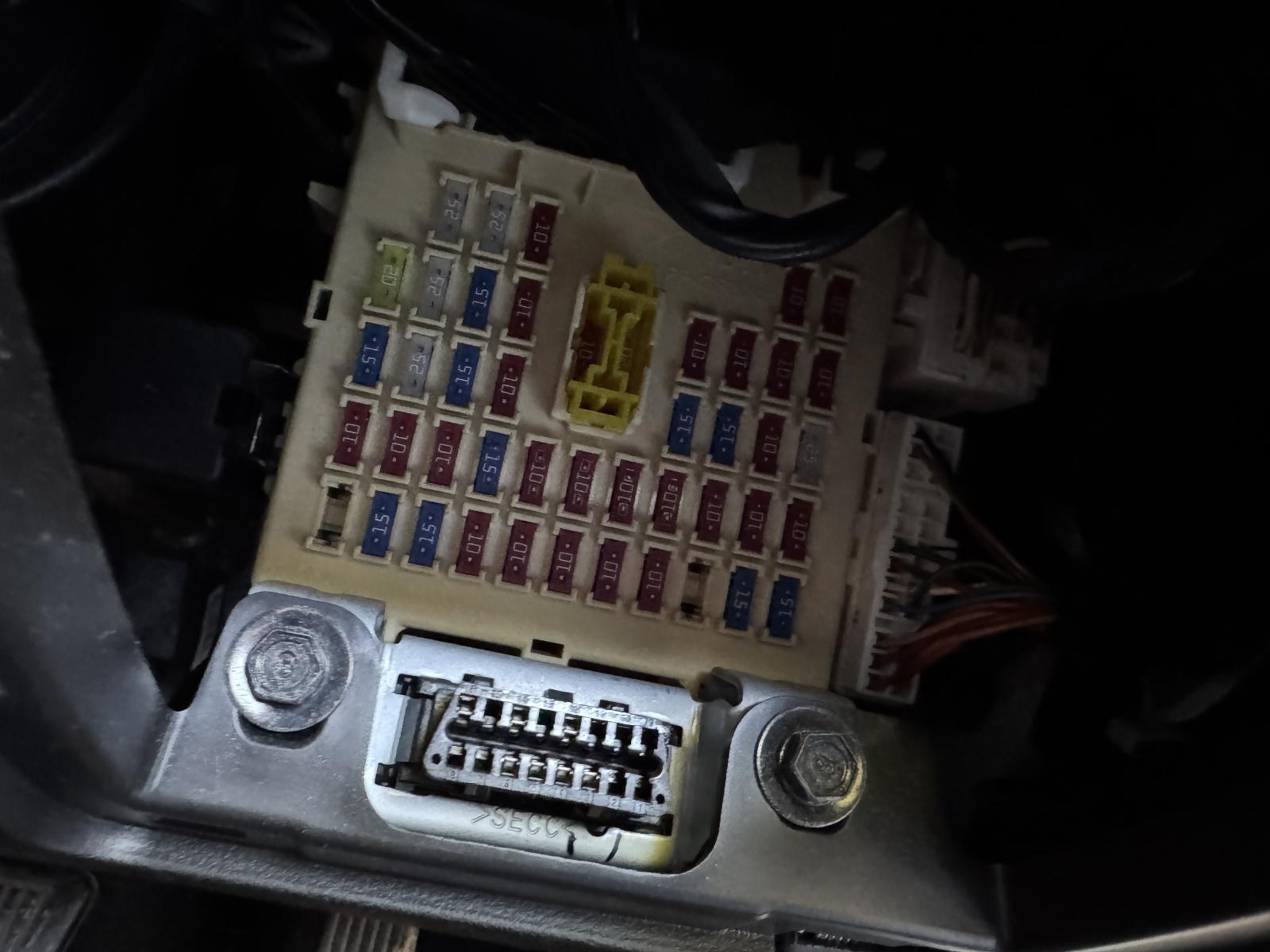 View Auto part Fuse Box HYUNDAI ACCENT 2014