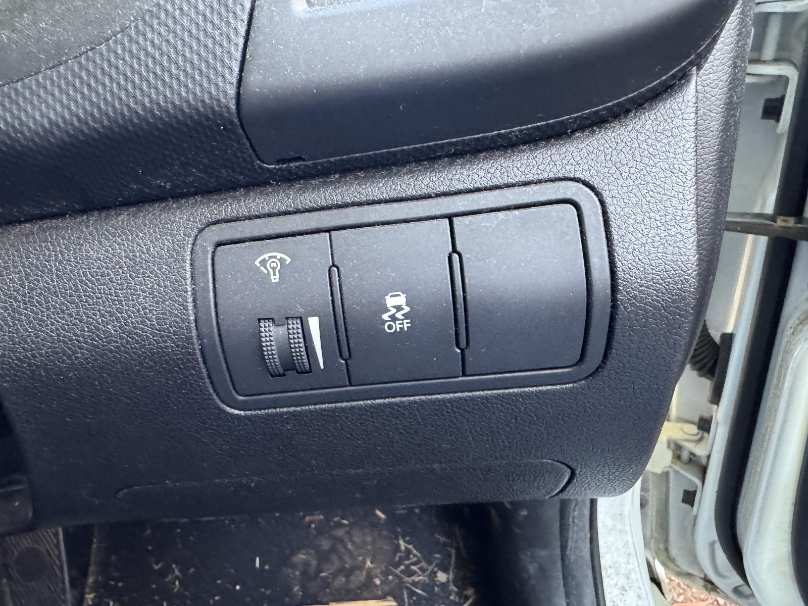 View Auto part Misc Switch/Relay HYUNDAI ACCENT 2014