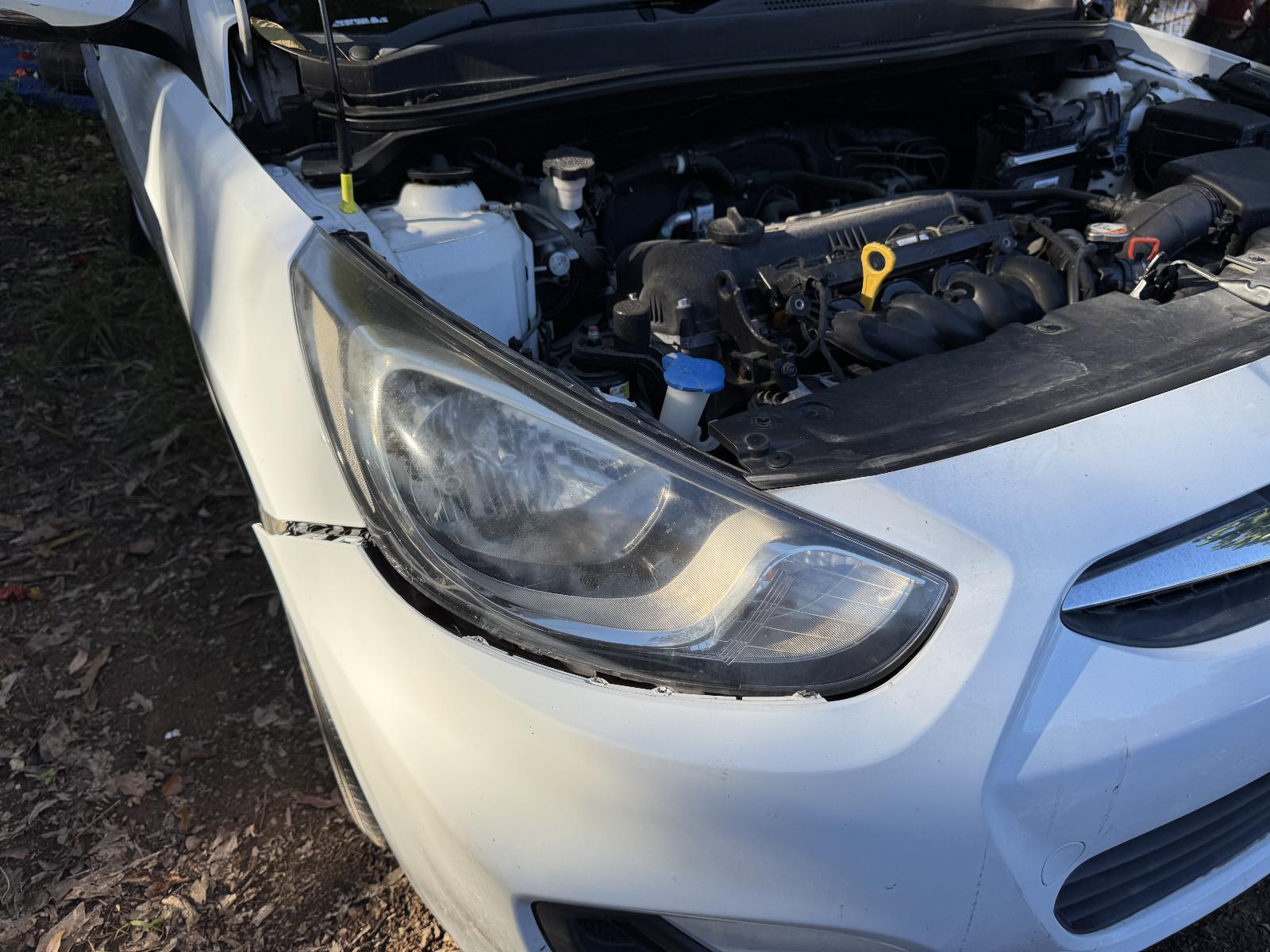 View Auto part Right Headlamp HYUNDAI ACCENT 2014