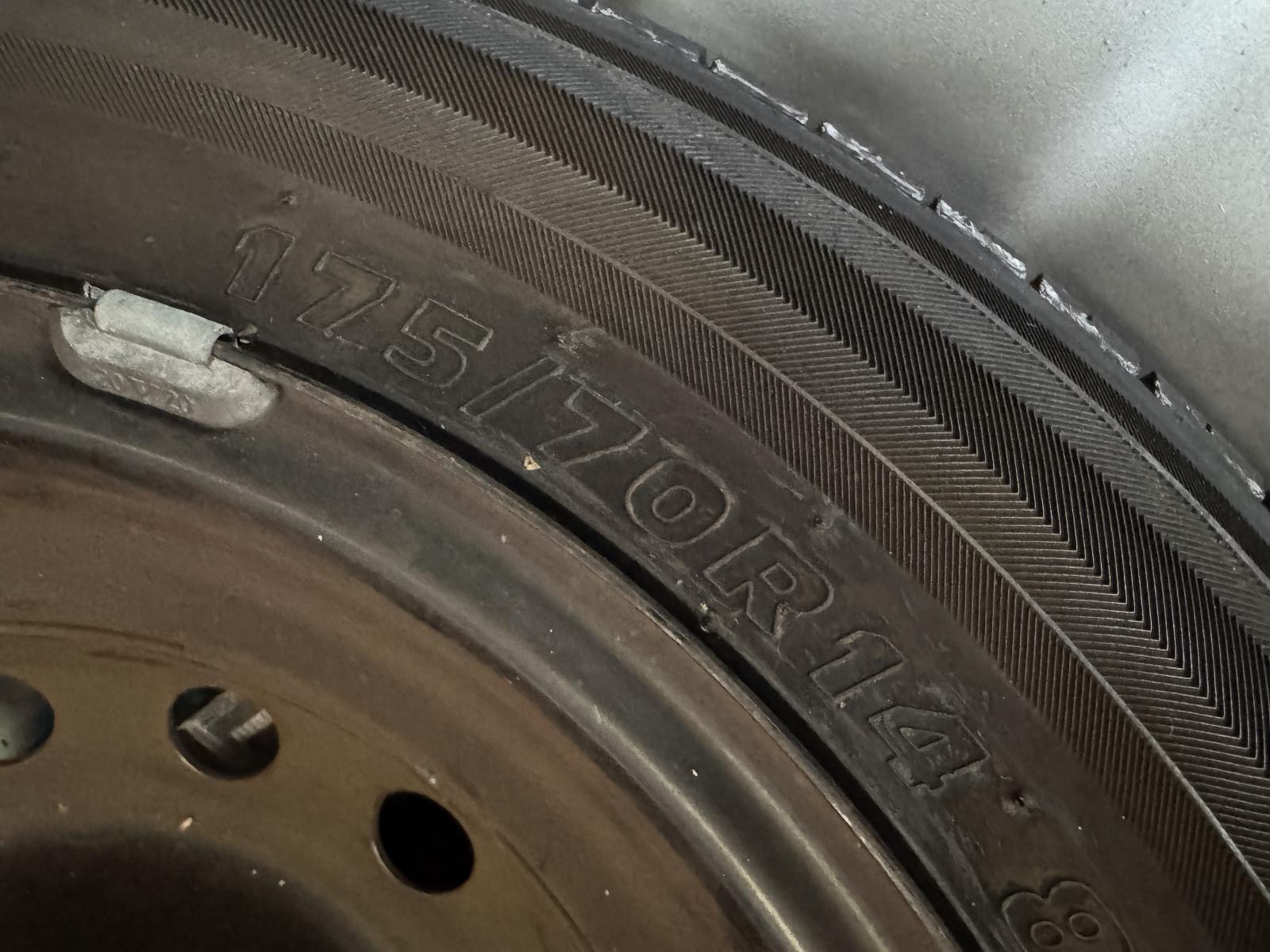 View Auto part Tyre HYUNDAI ACCENT 2014