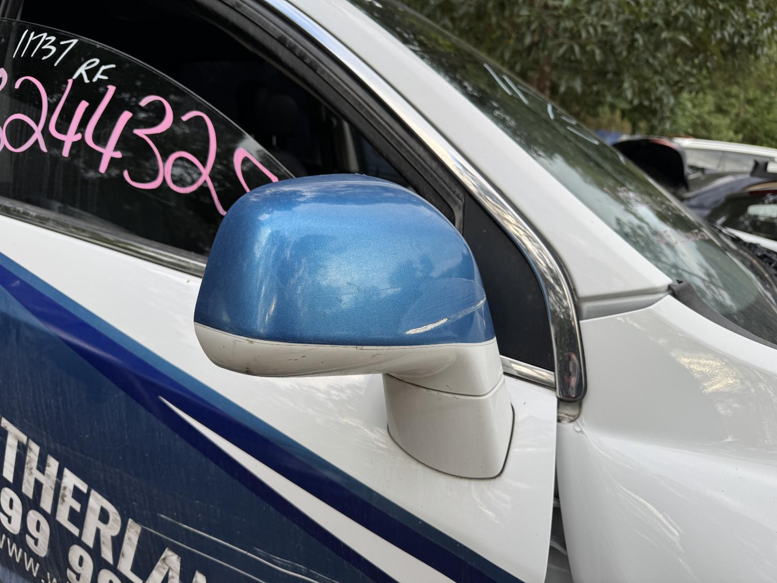 View Auto part Right Door Mirror HOLDEN CAPTIVA 2013